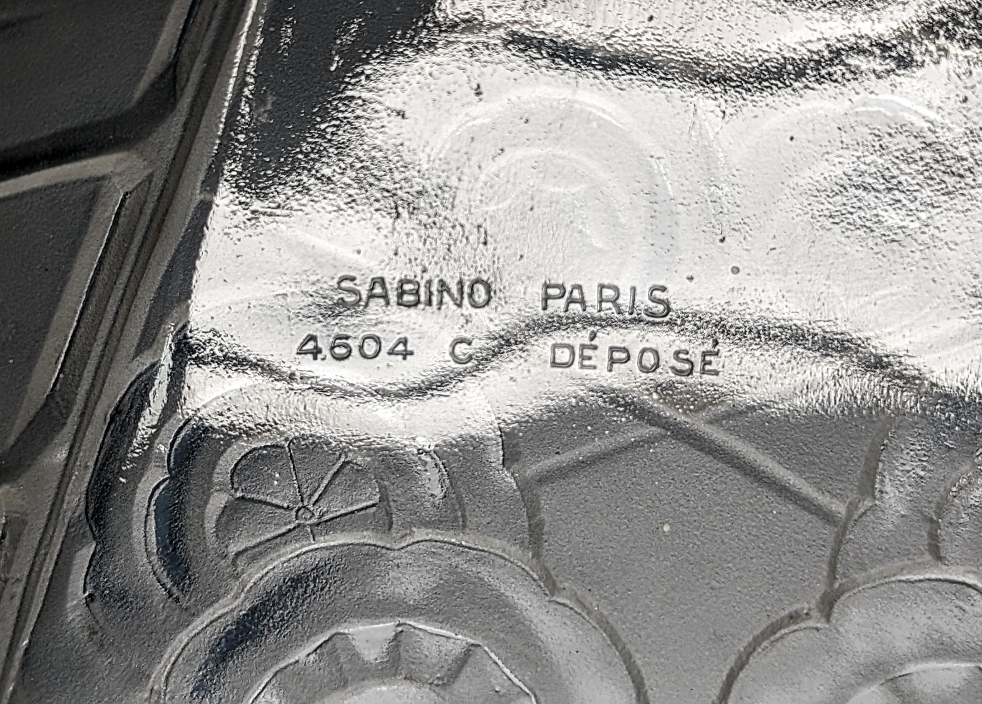 Sechseckiger französischer Art-Déco-Kronleuchter mit Einbaubeleuchtung oder Hängeleuchte von Sabino  (Gepresst) im Angebot