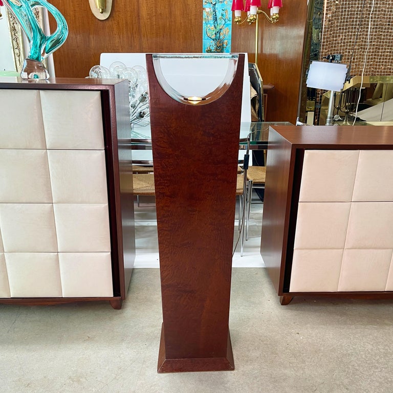 French Art Deco Illuminated Pedestal Display Stand In Good Condition For Sale In Hingham, MA