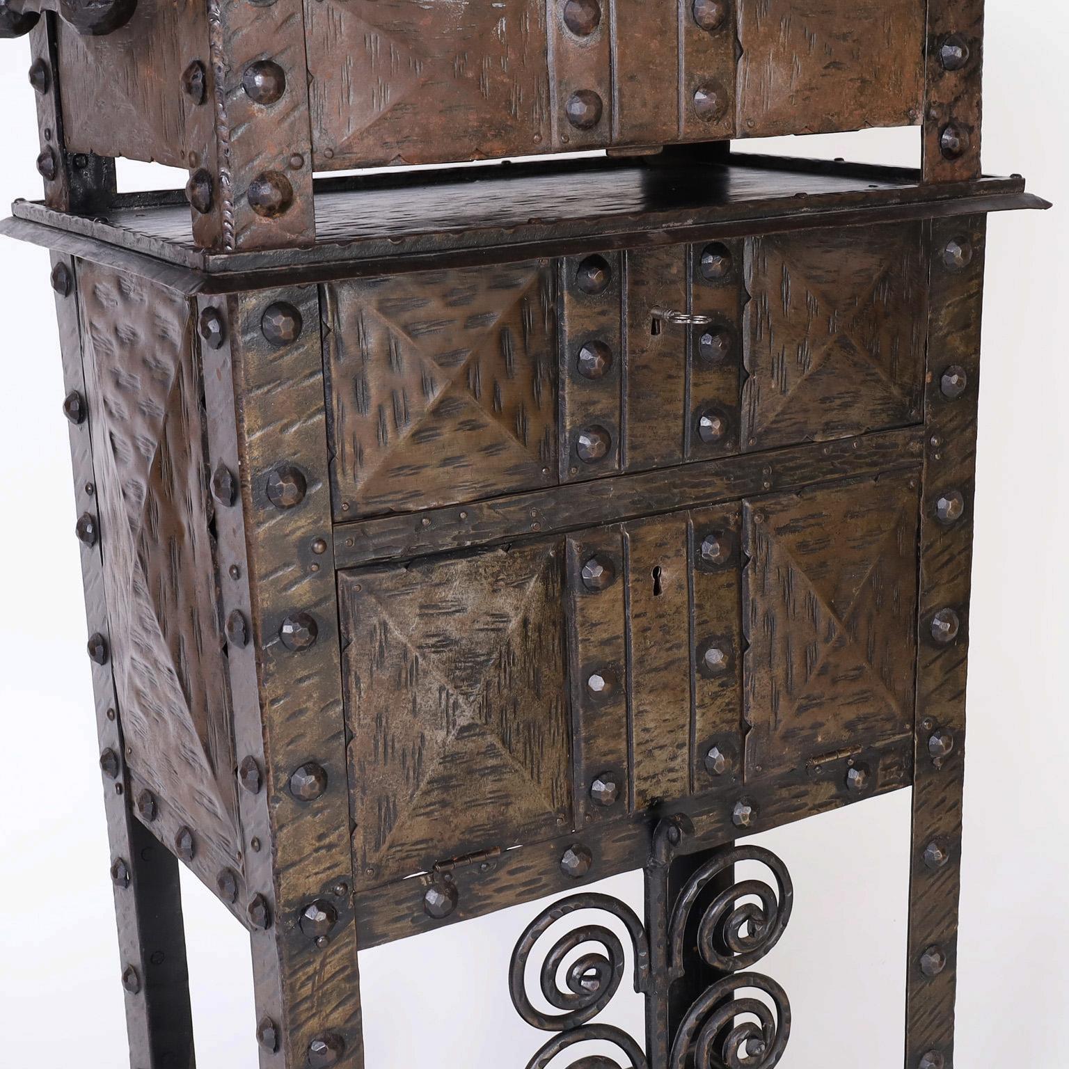 French Art Deco Iron and Bronze Bar or Cabinet In Good Condition In Palm Beach, FL