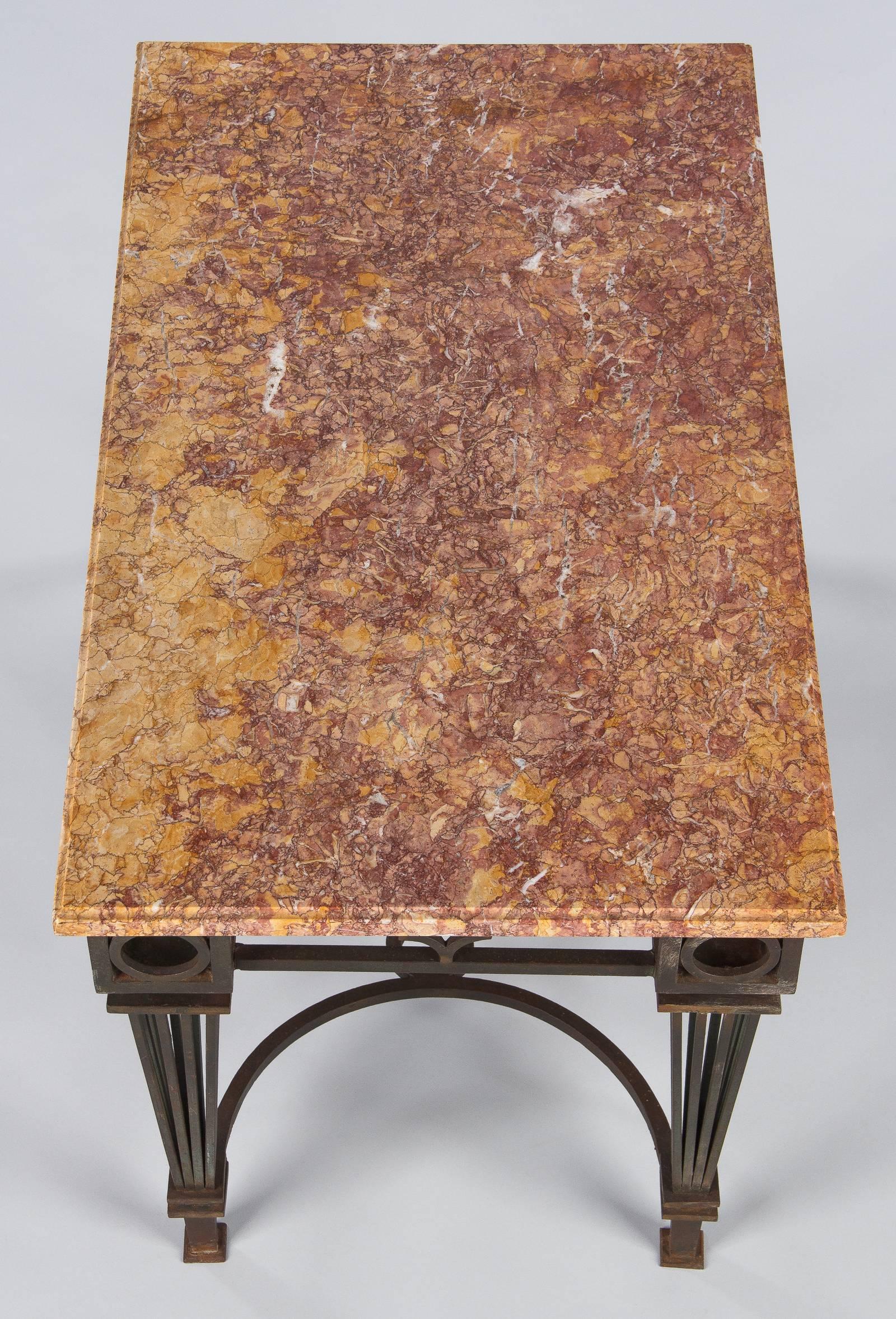 French Art Deco Iron and Marble Table Attributed to Gilbert Poillerat, 1930s In Good Condition In Austin, TX