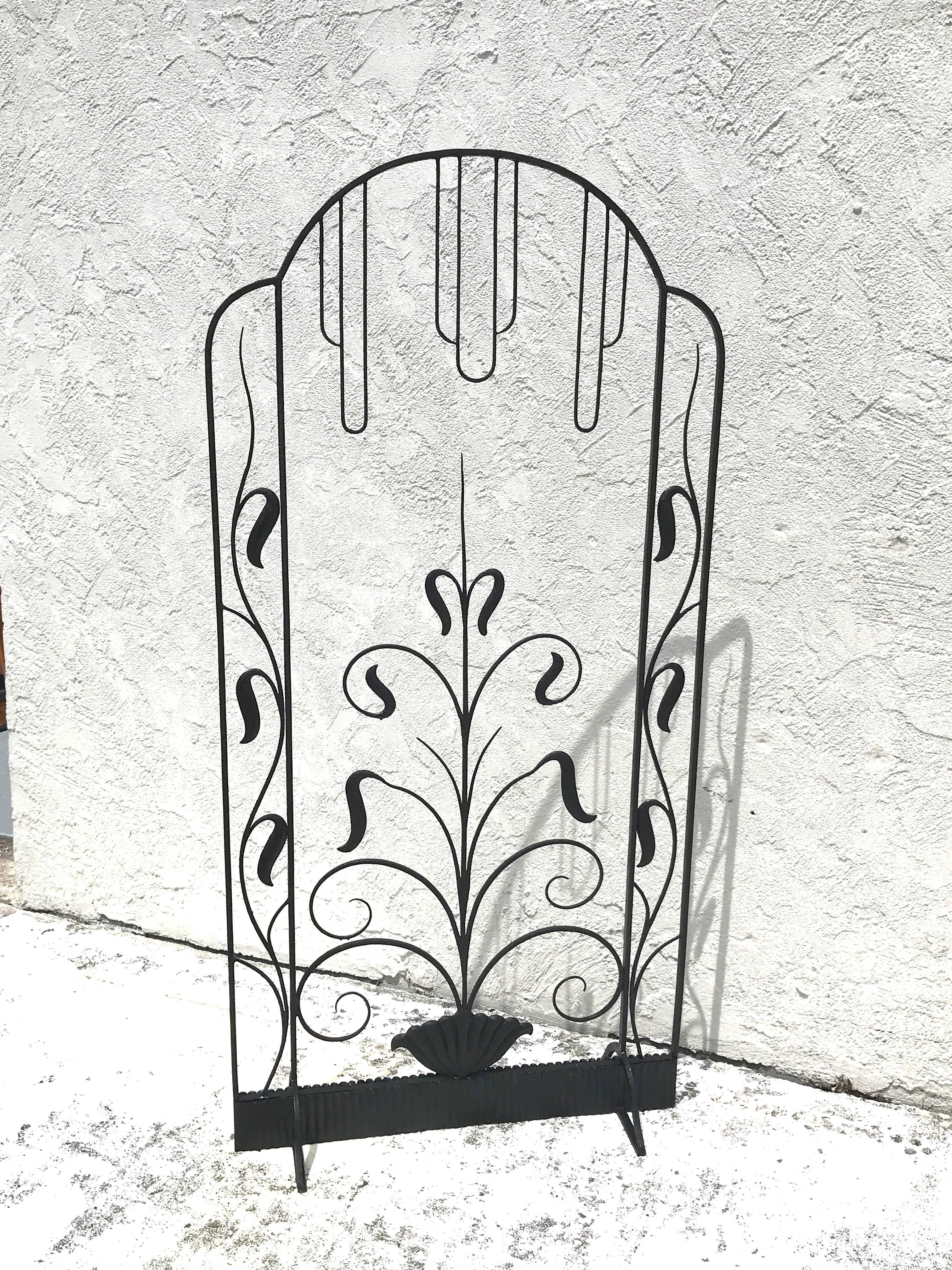 French Art Deco Iron Screen in the Manner of Edgar Brandt 3