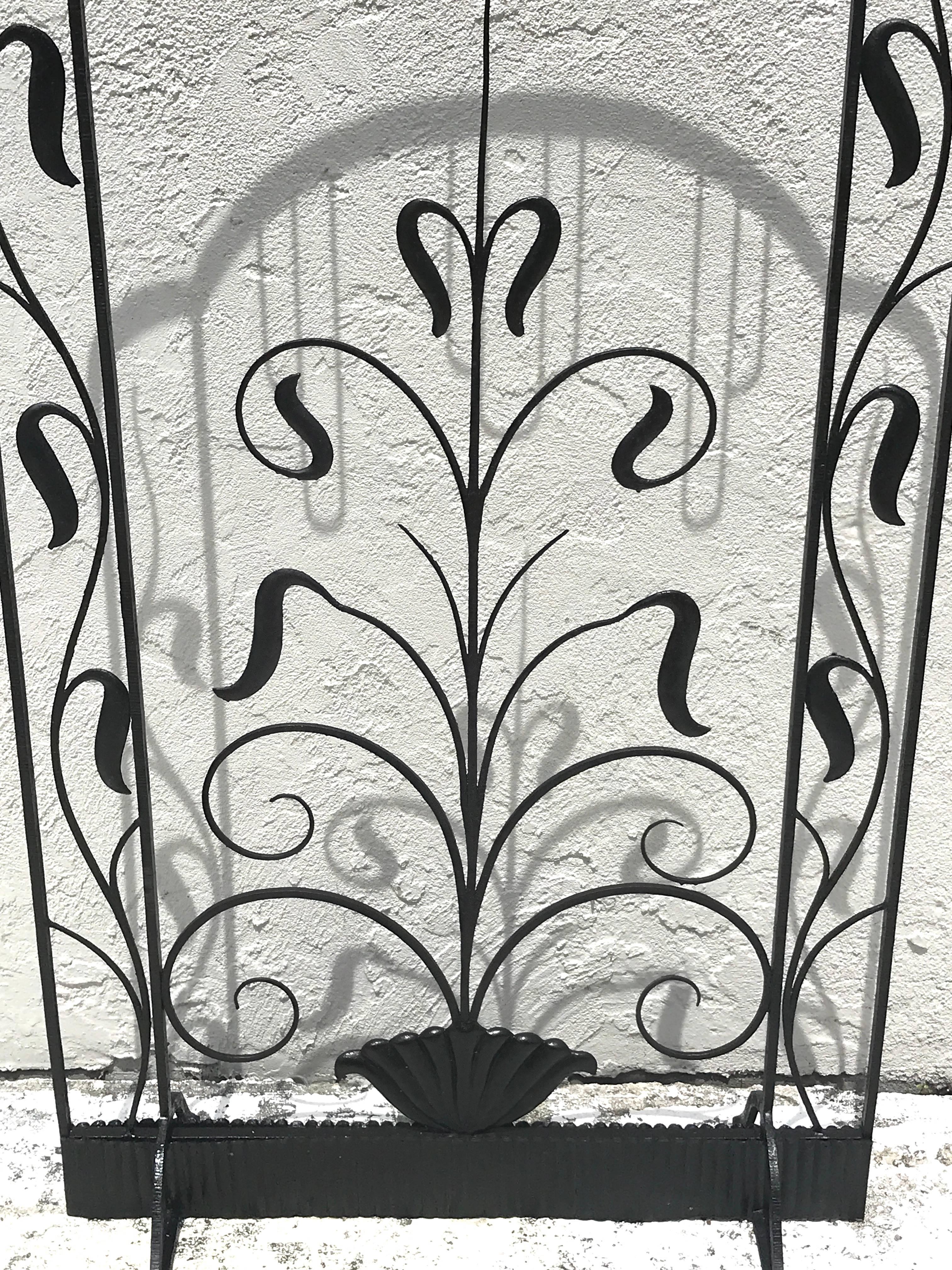 French Art Deco Iron Screen in the Manner of Edgar Brandt 5