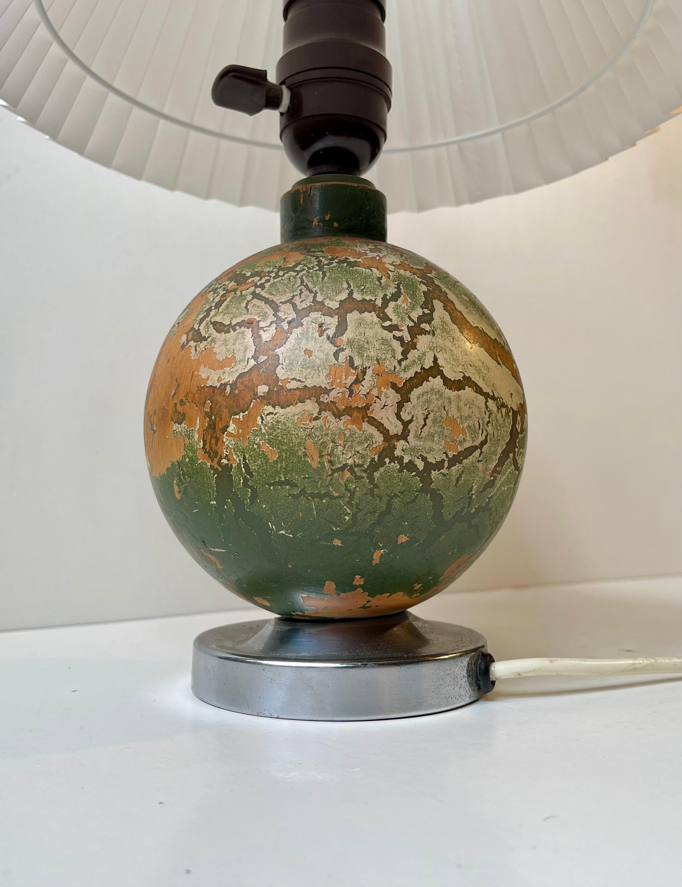 Bachelite Lampada da tavolo in legno craquelé in stile Art Deco francese di Jean Besnard, anni '20 in vendita