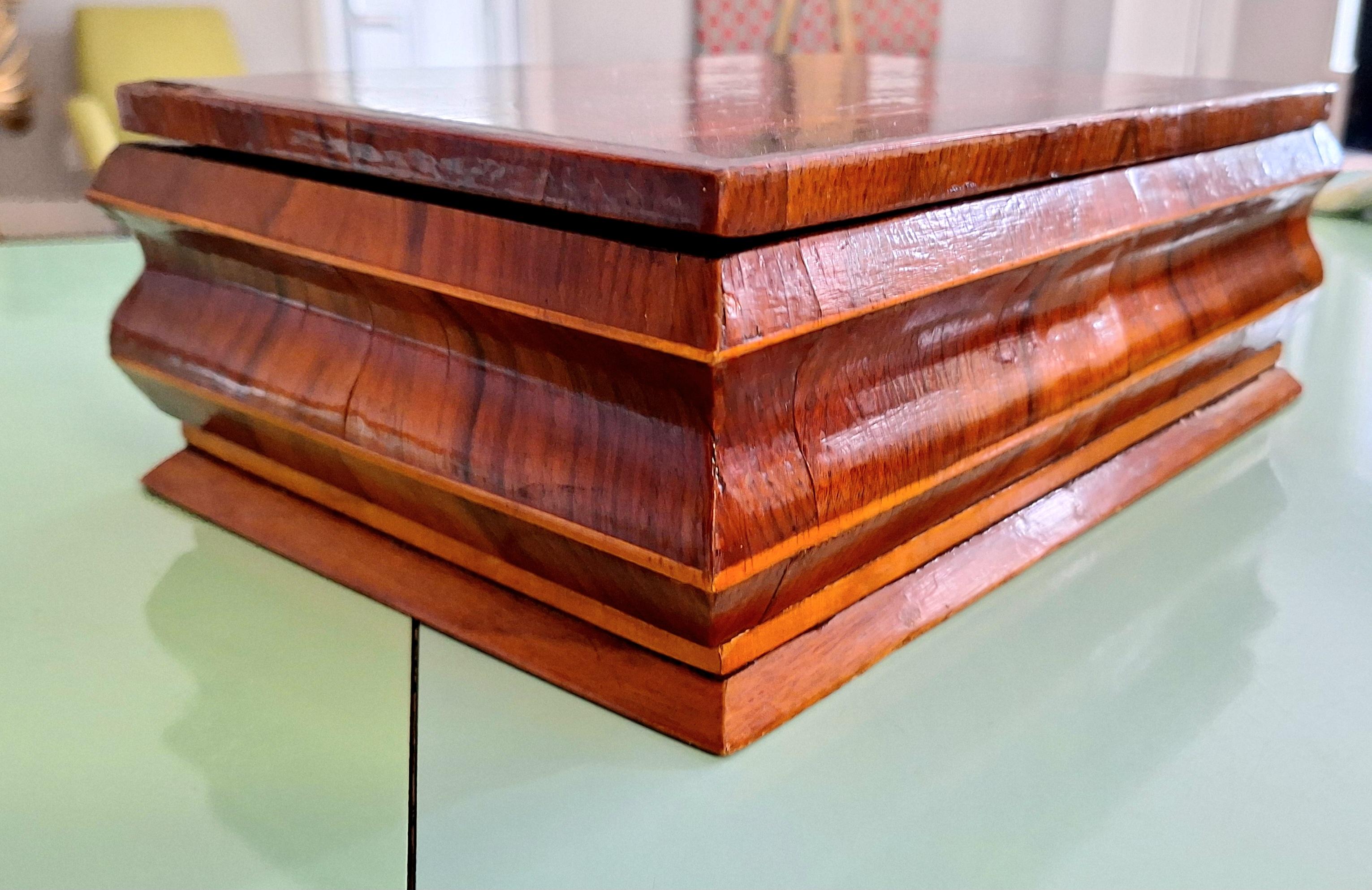Art Deco box ,walnut wood base and walnut veneer. The wood box can be use as a cigar box.