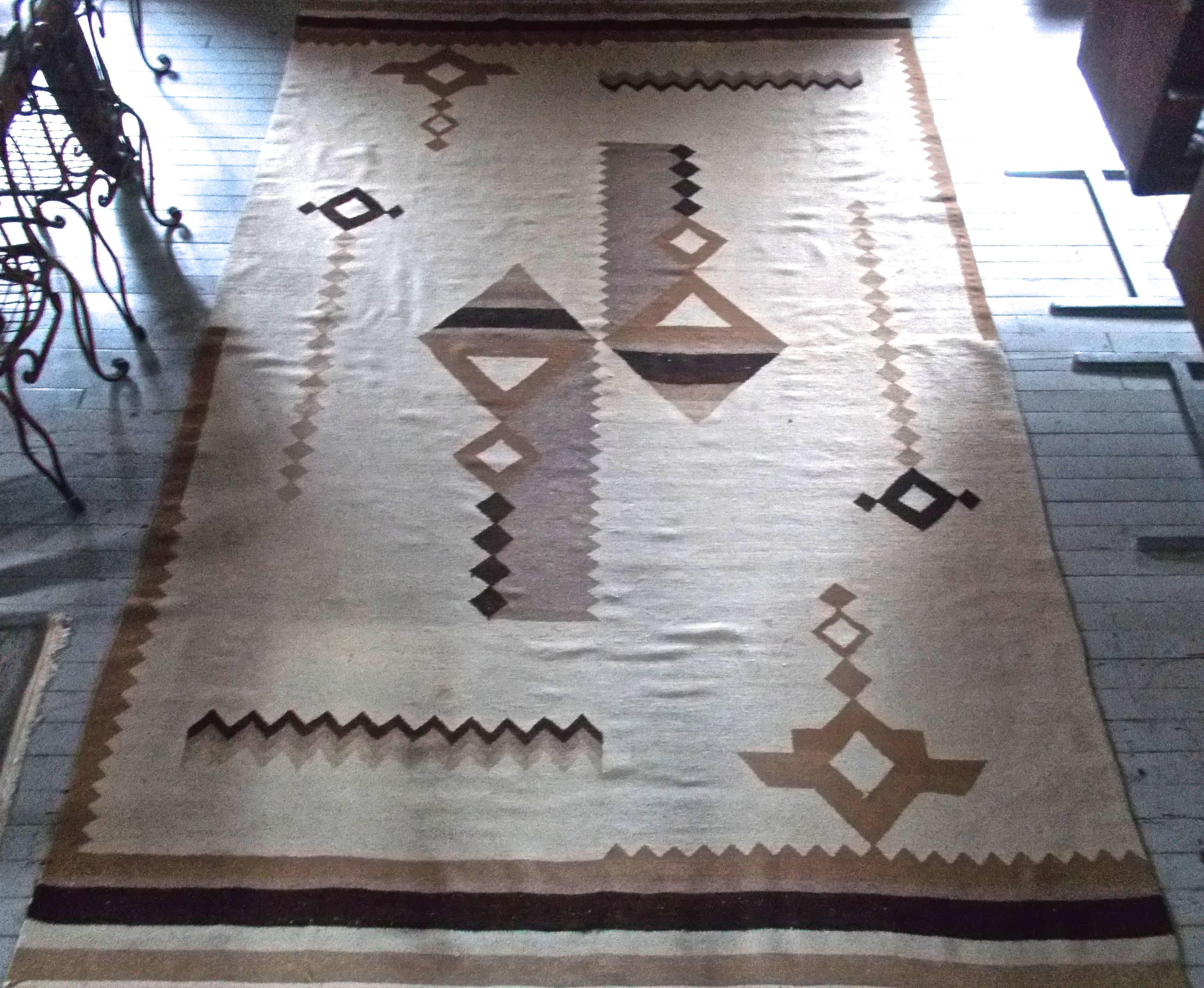 Hand-Woven French Art Deco Rug, circa 1925  David Whitney Estate For Sale