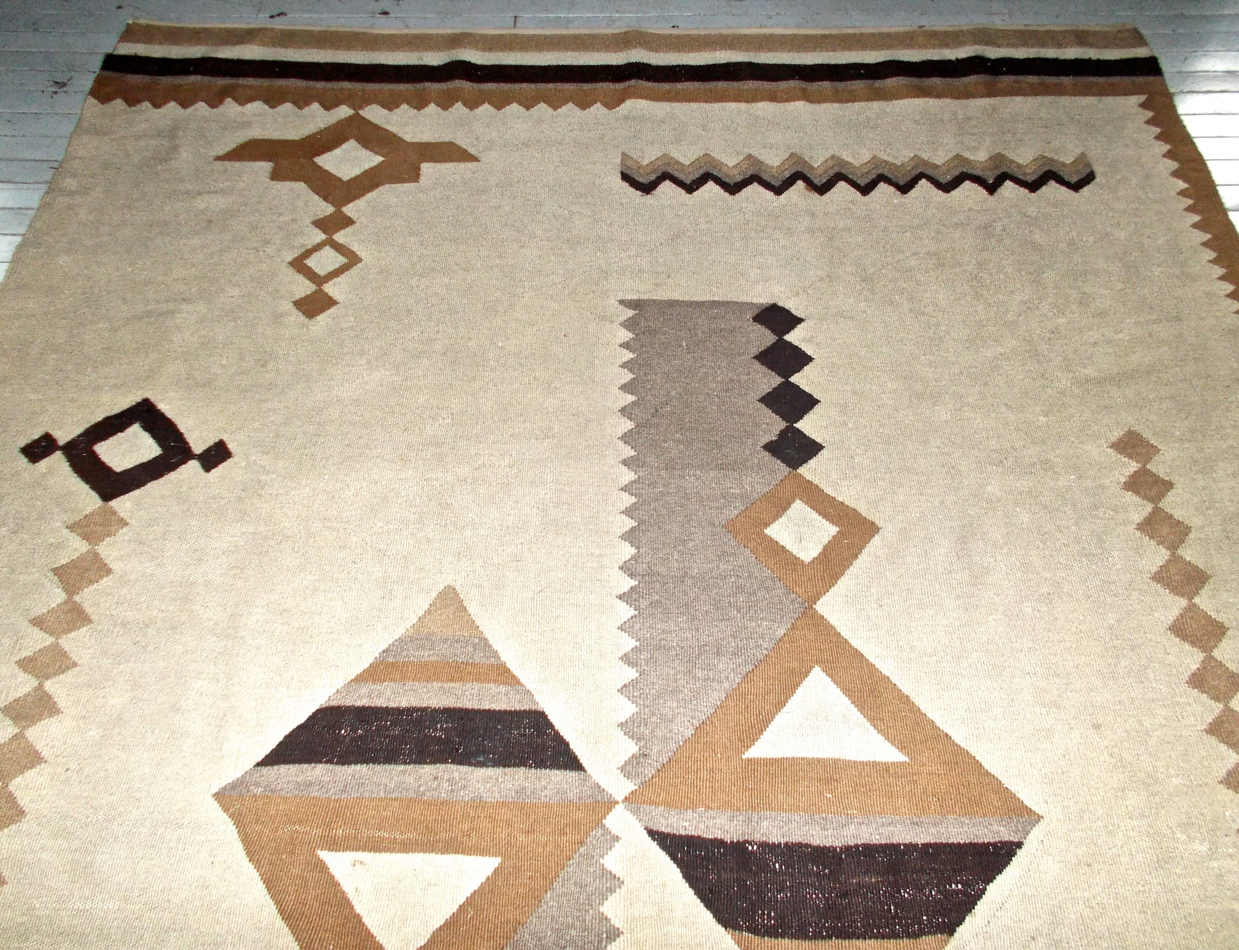 Early 20th Century French Art Deco Rug, circa 1925  David Whitney Estate For Sale