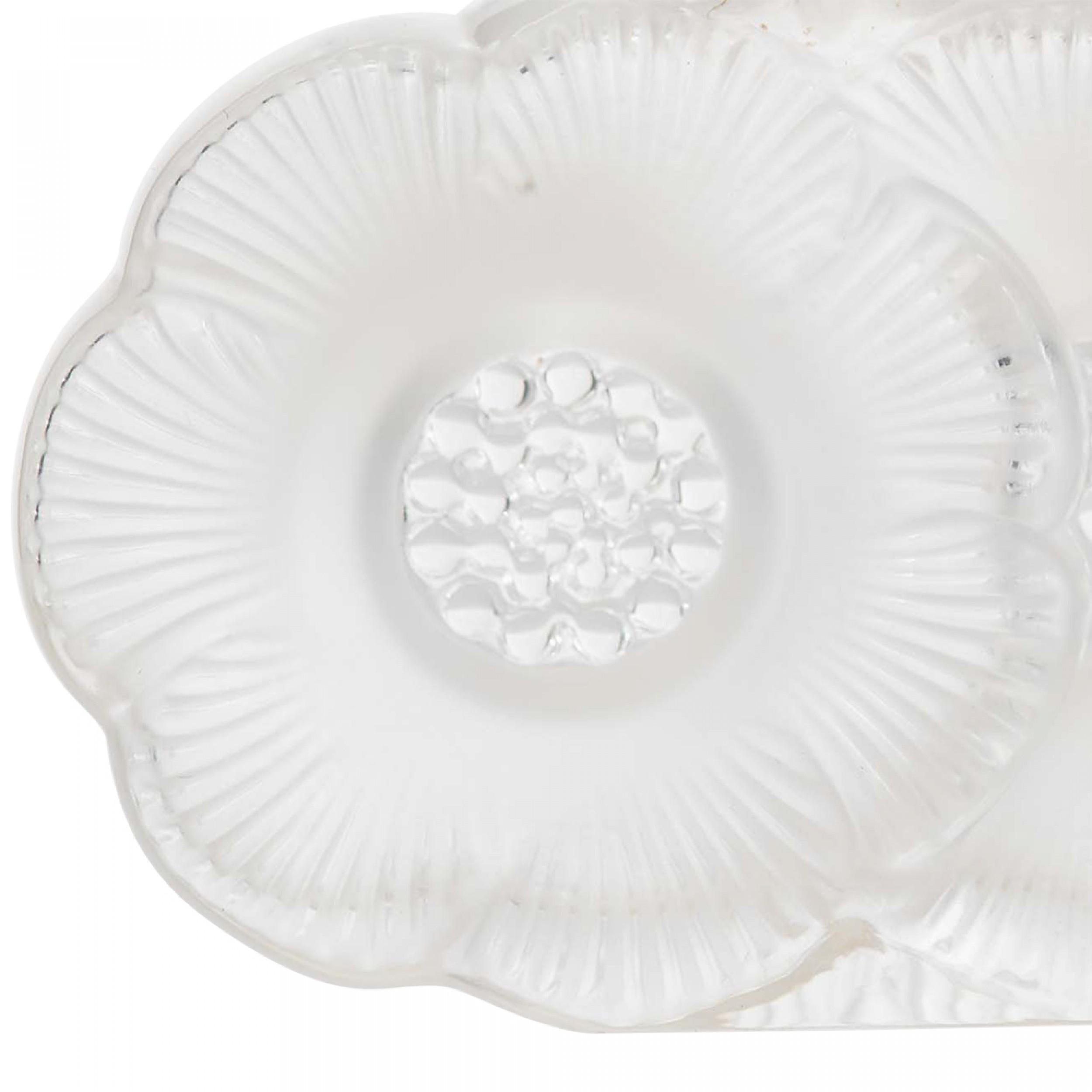 French Art Deco clear and frosted glass perfume bottle in the form of two overlapping flower heads and a stopper matching the flower centers (signed LALIQUE)