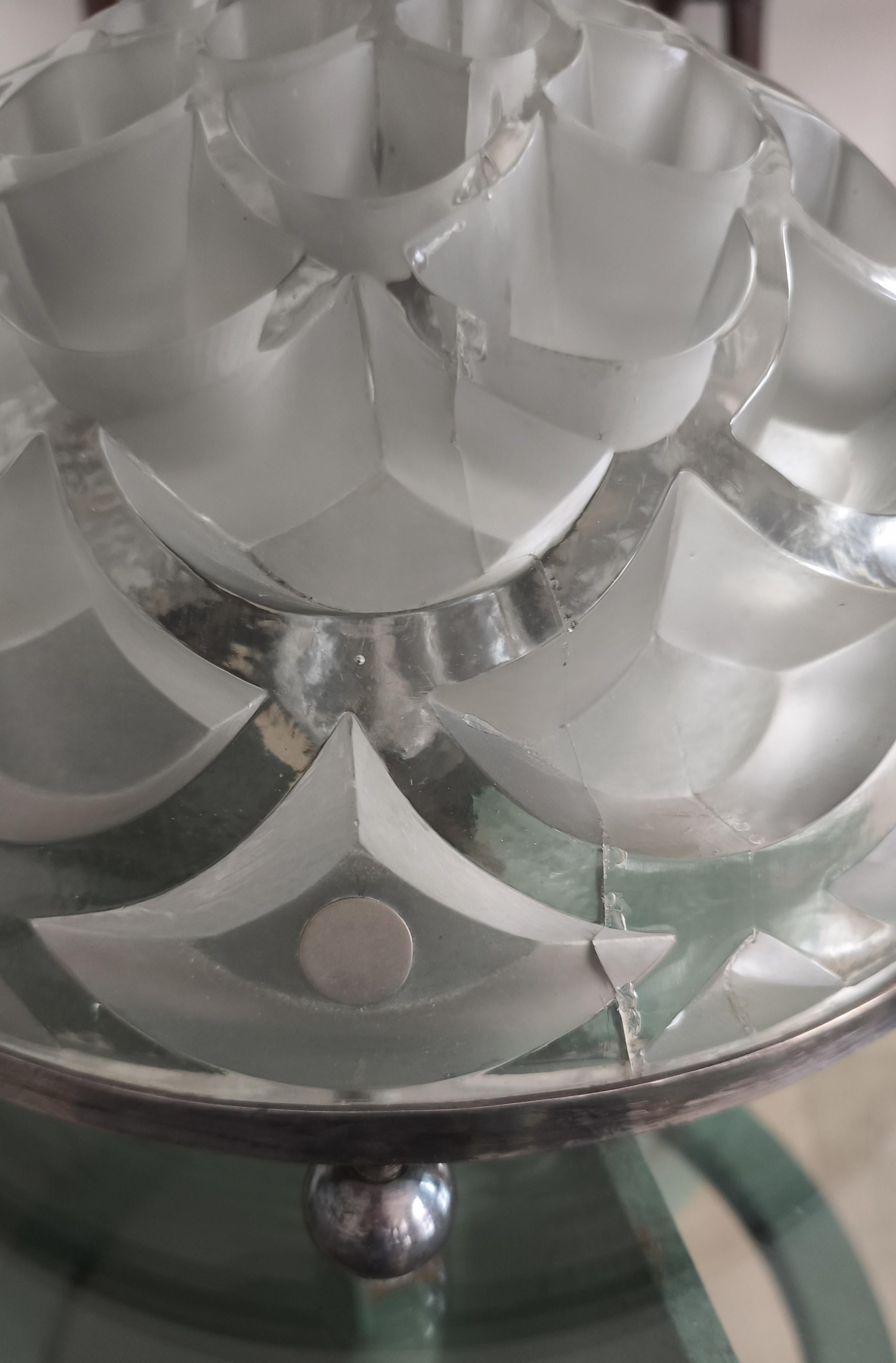 Lampe Art Déco par René Lalique 