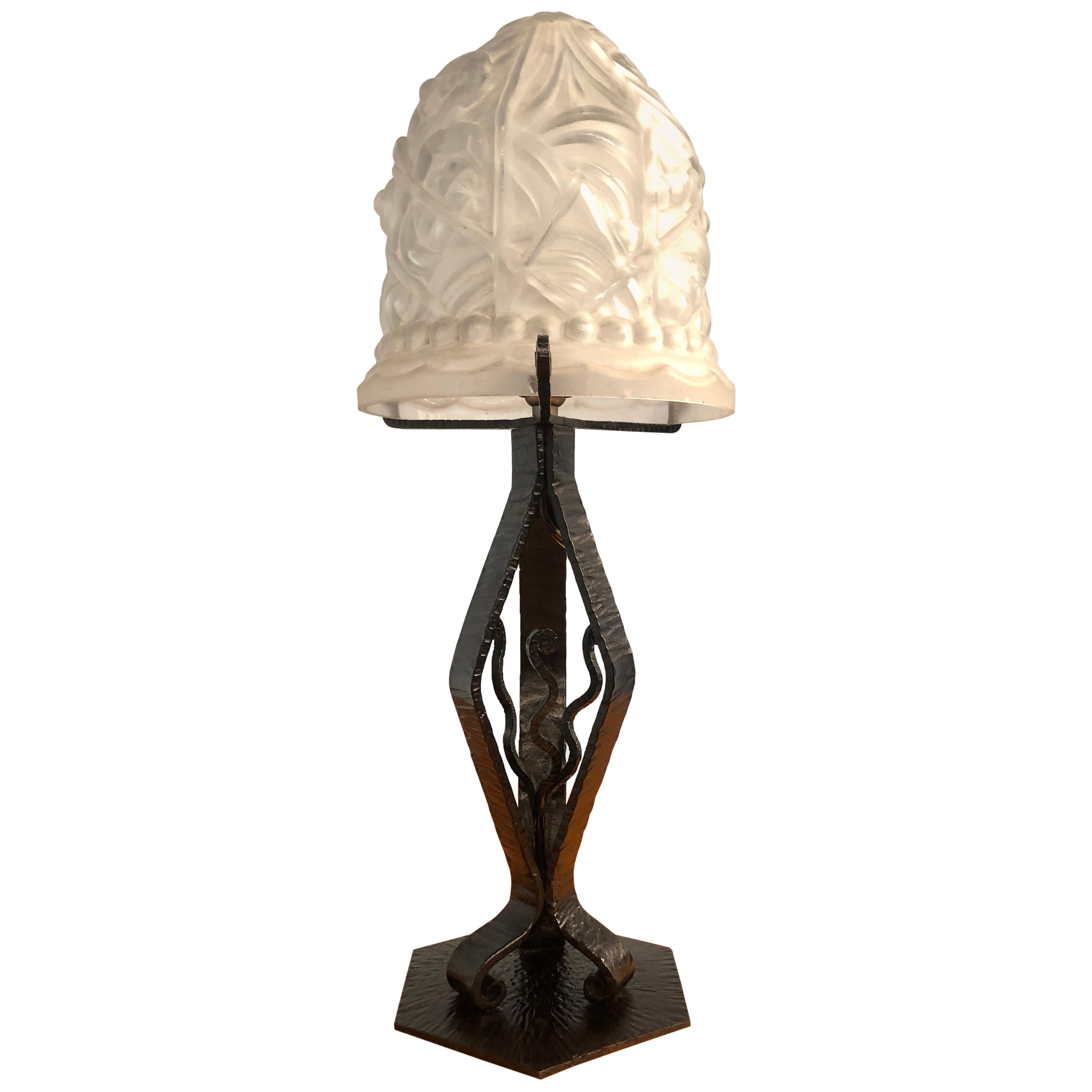 French Art Deco Lamp in Thick Molded Glass, 1950s For Sale
