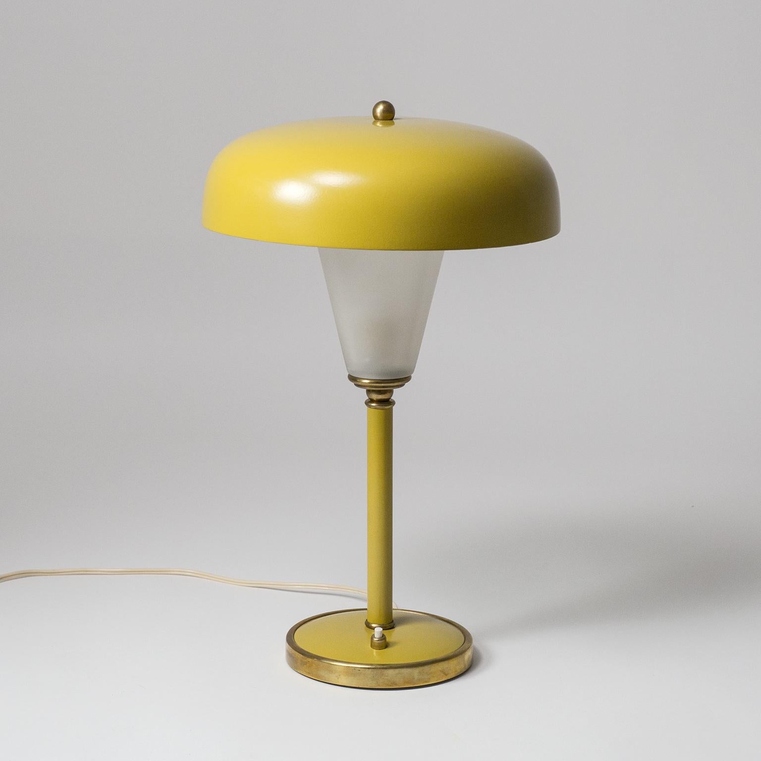 French Art Deco Lantern Table Lamp, 1940s 4