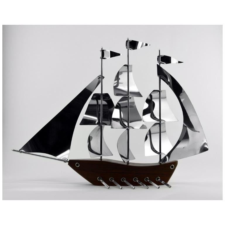Début du 20ème siècle Grand bateau de galet Art Déco français par Art Bois, 1920 en vente