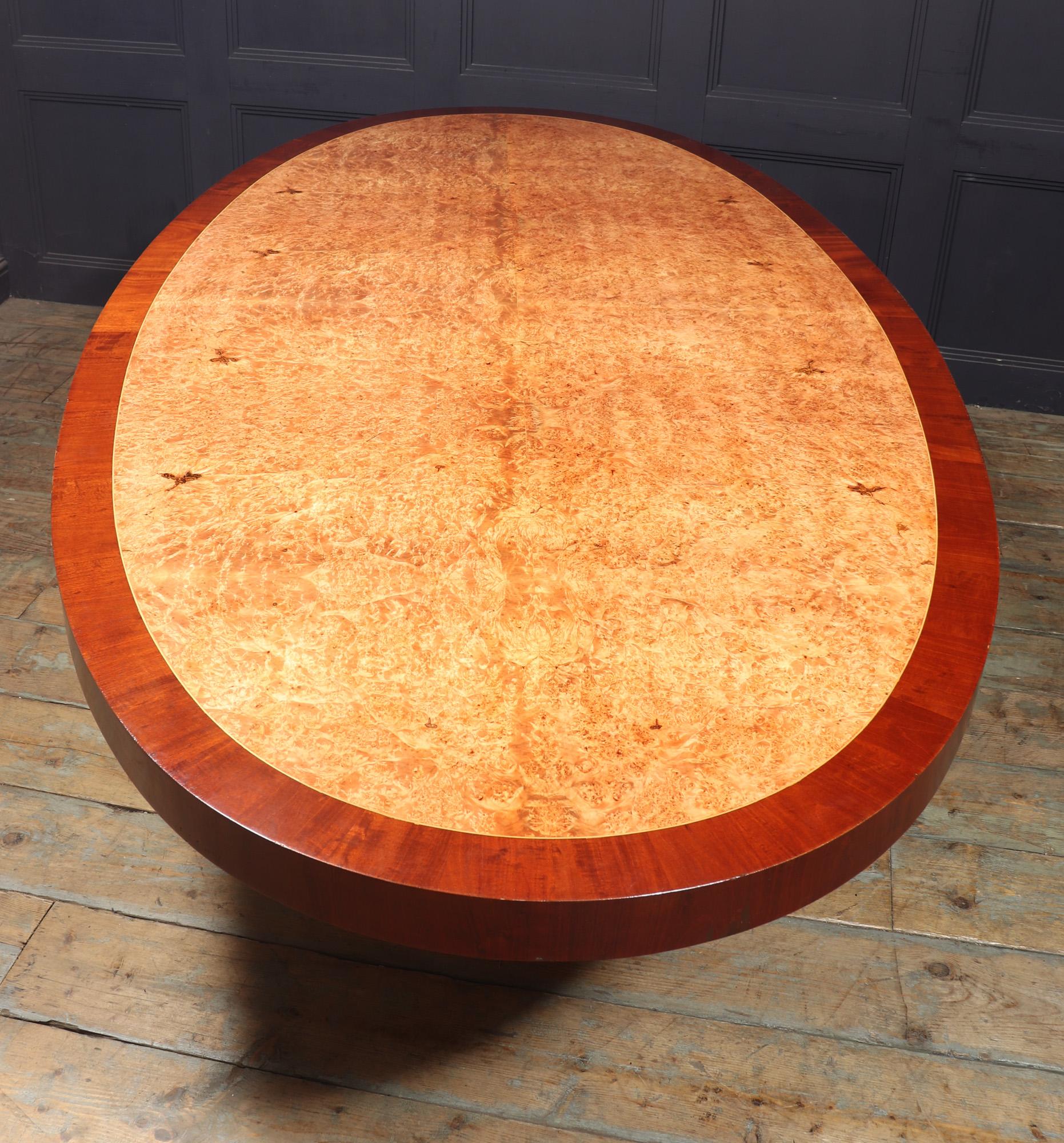 Mid-20th Century French Art Deco Large Oval Table For Sale