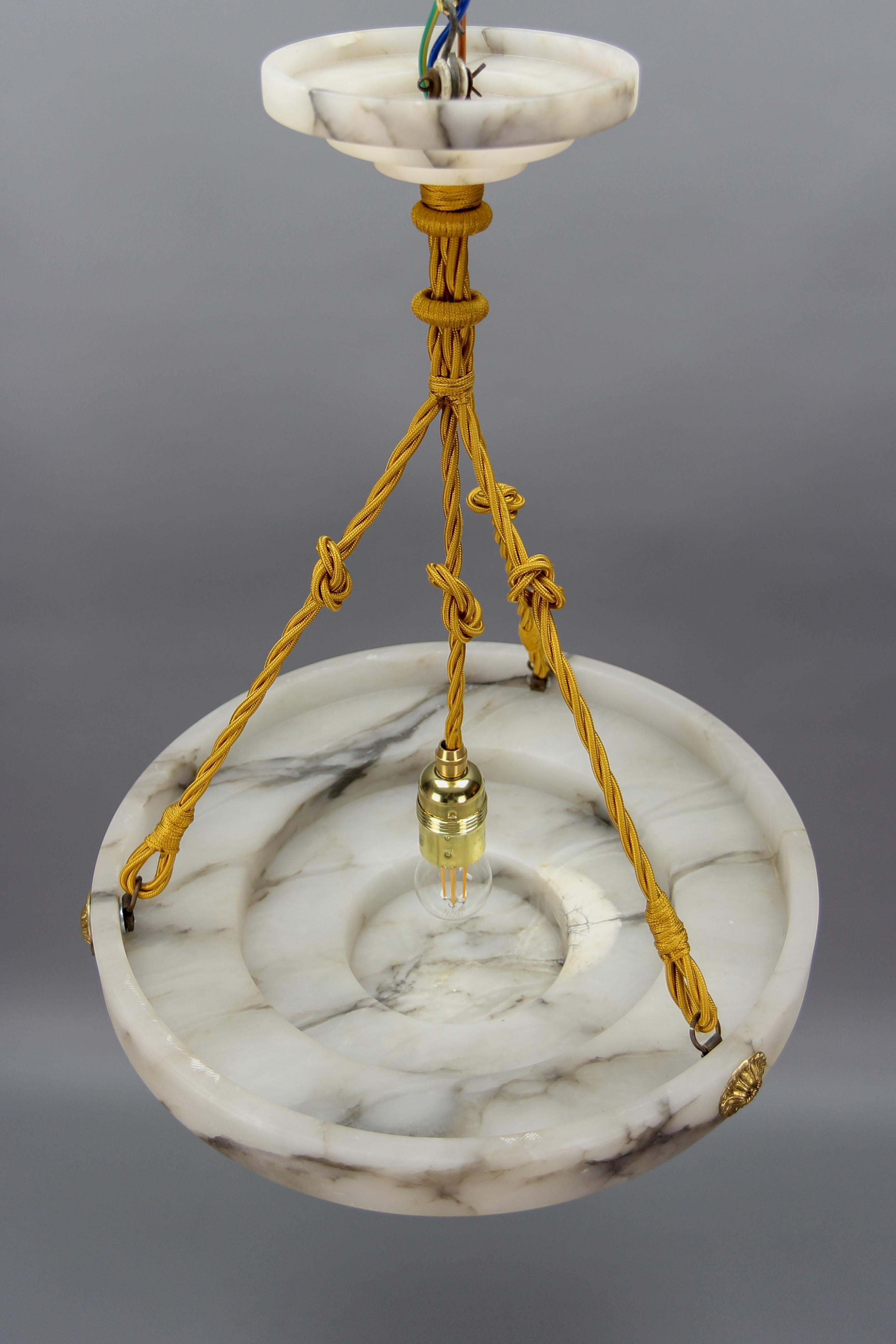 French Art Deco Layered White and Black Alabaster Pendant Light, 1920s 8