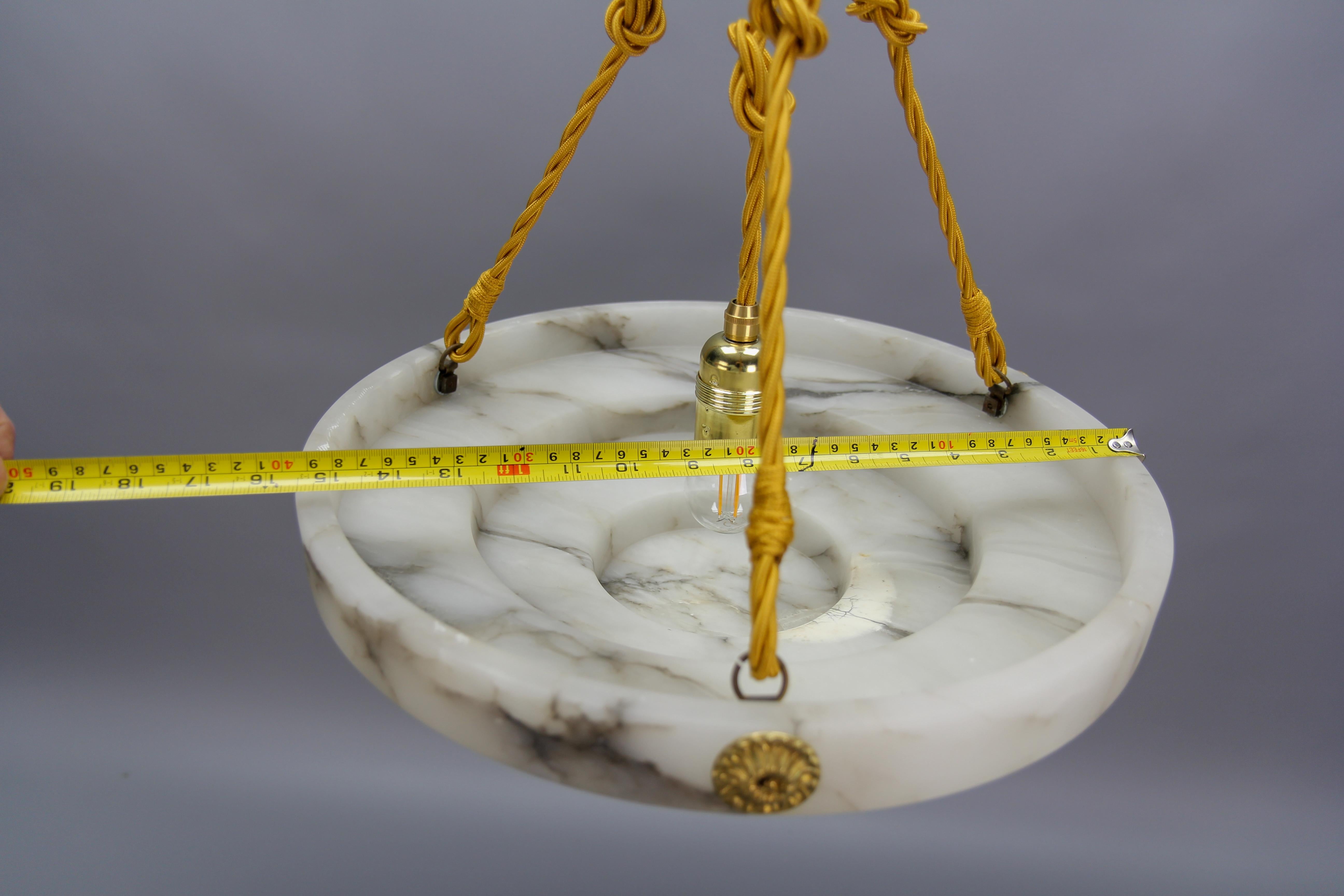French Art Deco Layered White and Black Alabaster Pendant Light, 1920s 10