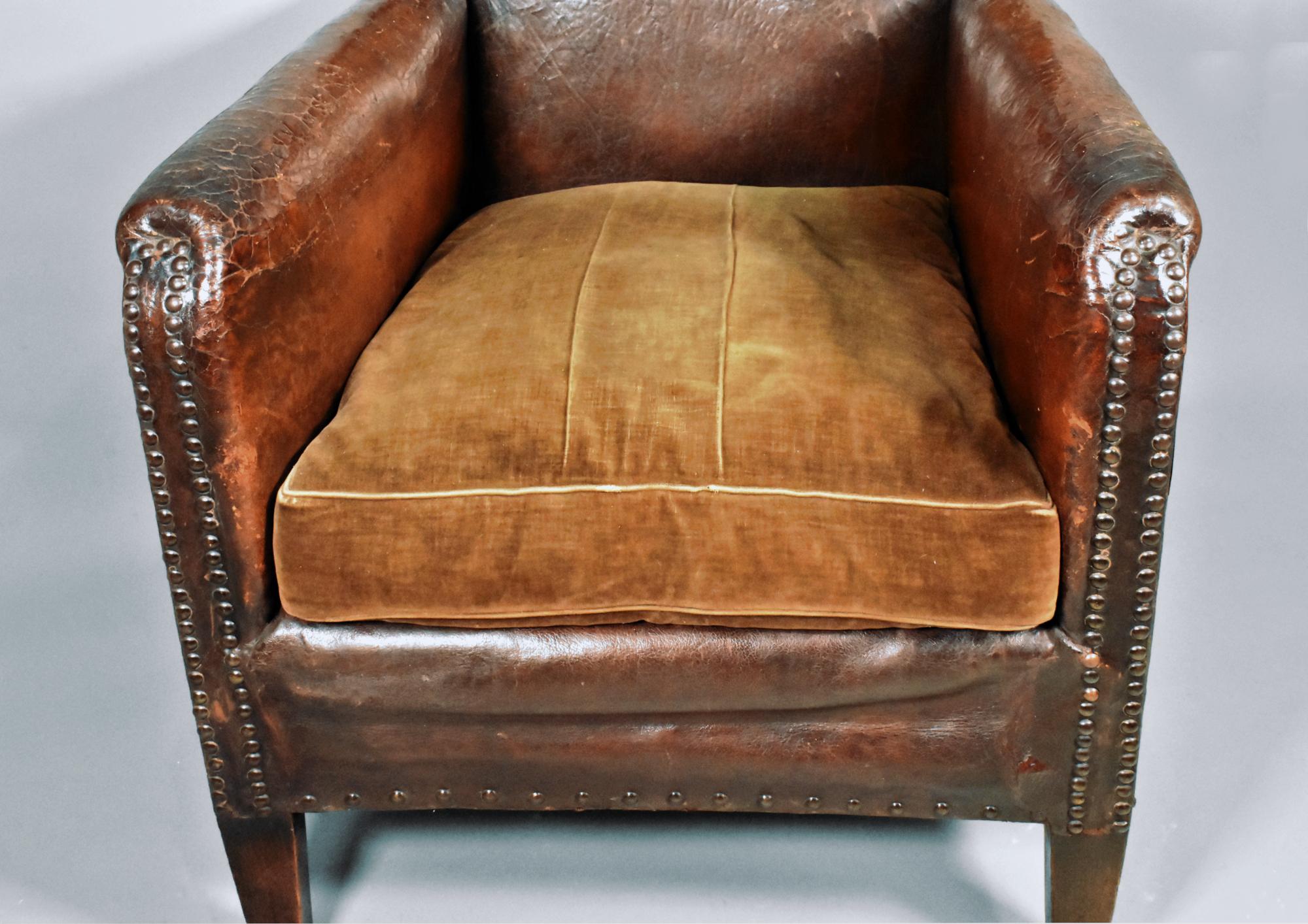 French Art Deco Leather Armchair 1