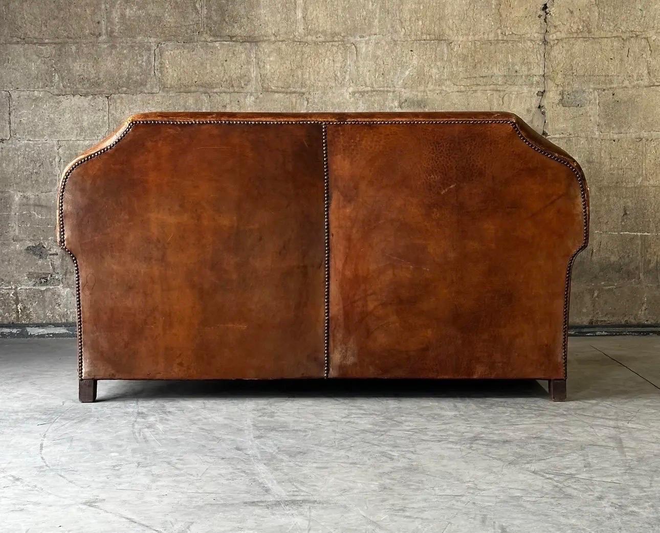 French Art Deco Leather Sofa 5