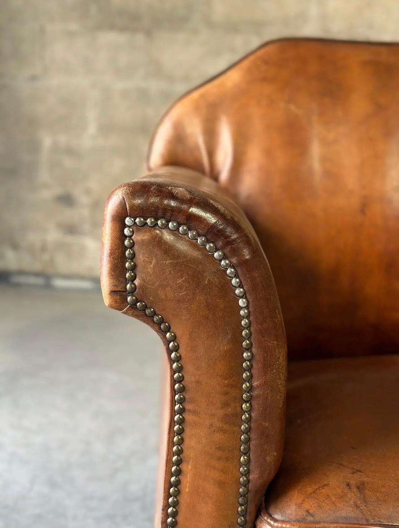 French Art Deco Leather Sofa 1