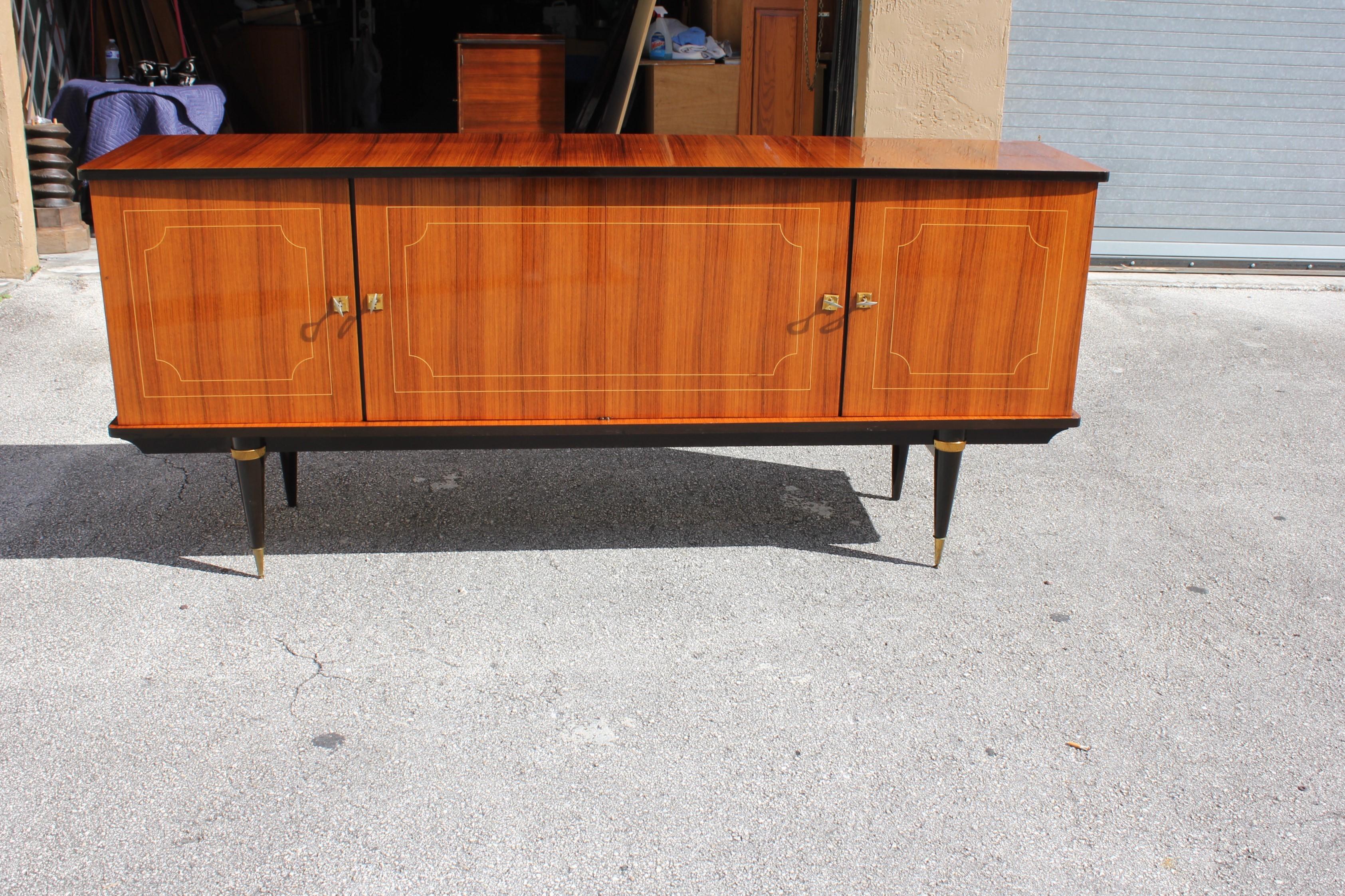 French Art Deco Light Exotic Macassar Bony Sideboard or Buffet, circa 1940s In Excellent Condition In Hialeah, FL