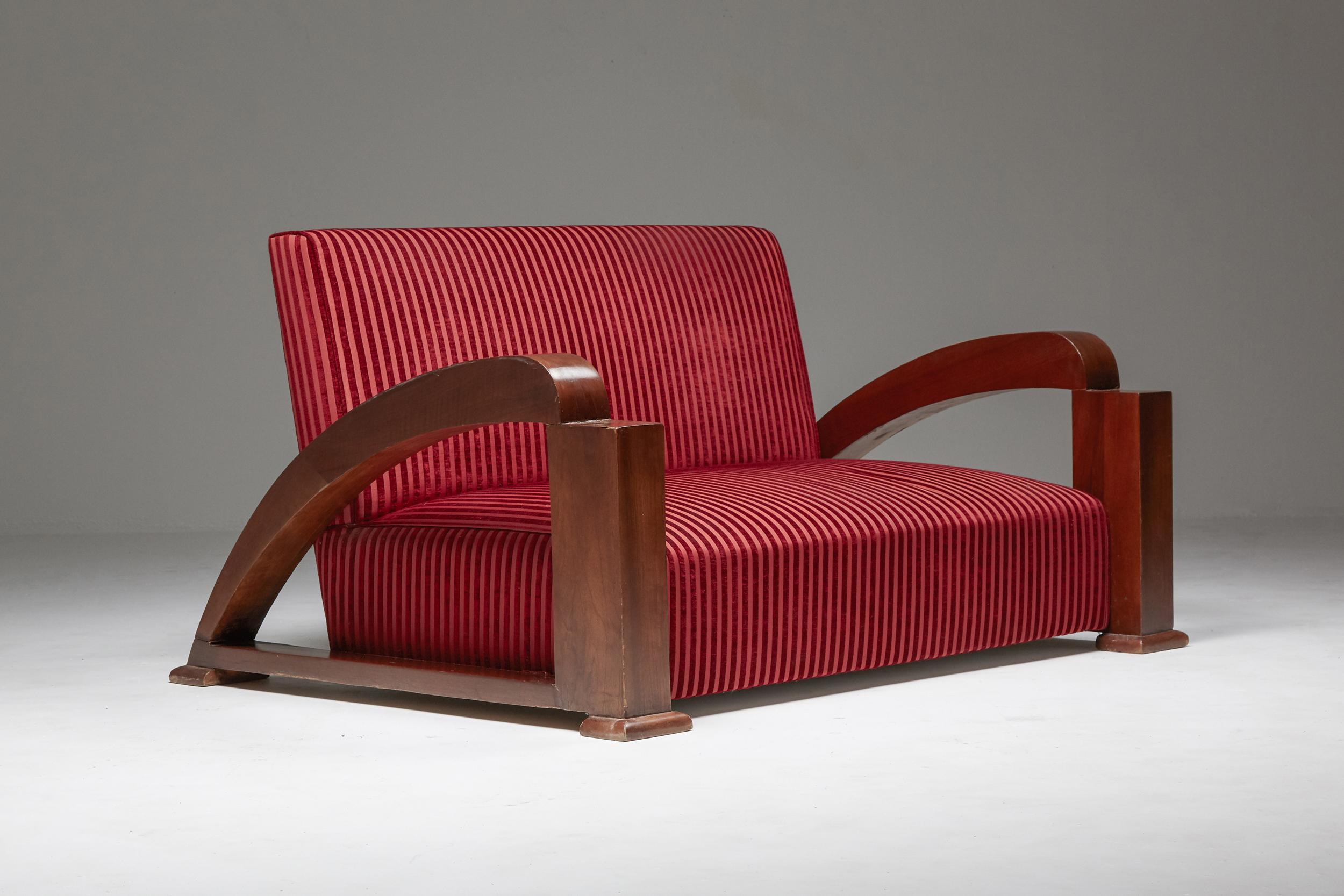 Juego de salón Art Déco francés de terciopelo rojo a rayas y con reposabrazos en forma de swoosh en venta 5