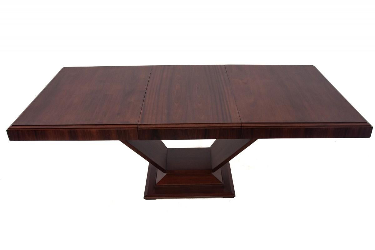 French Art Deco Louis Majorelle Walnut Dining Table with Chairs For Sale 1