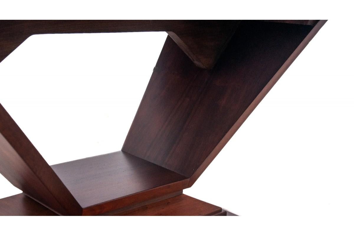Französischer Art Deco Louis Majorelle Esstisch aus Nussbaumholz mit Stühlen im Angebot 1