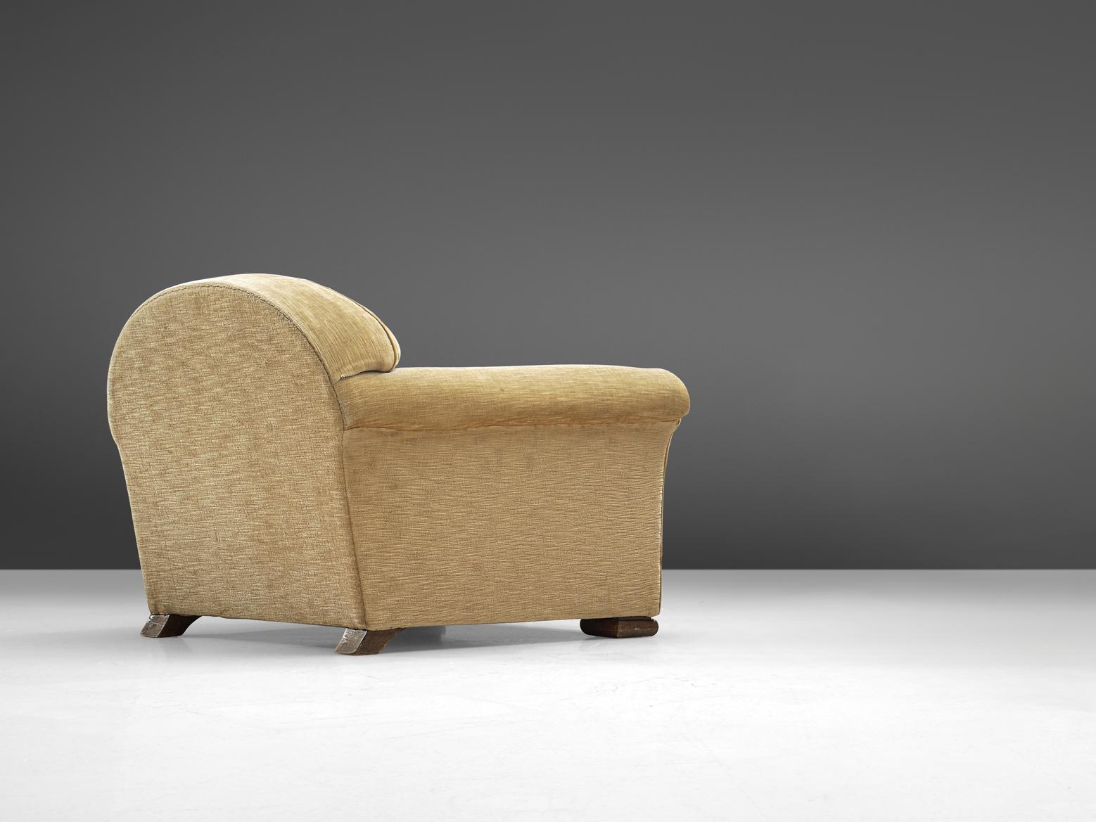Mid-20th Century French Art Deco Lounge Chair in Beige Upholstery
