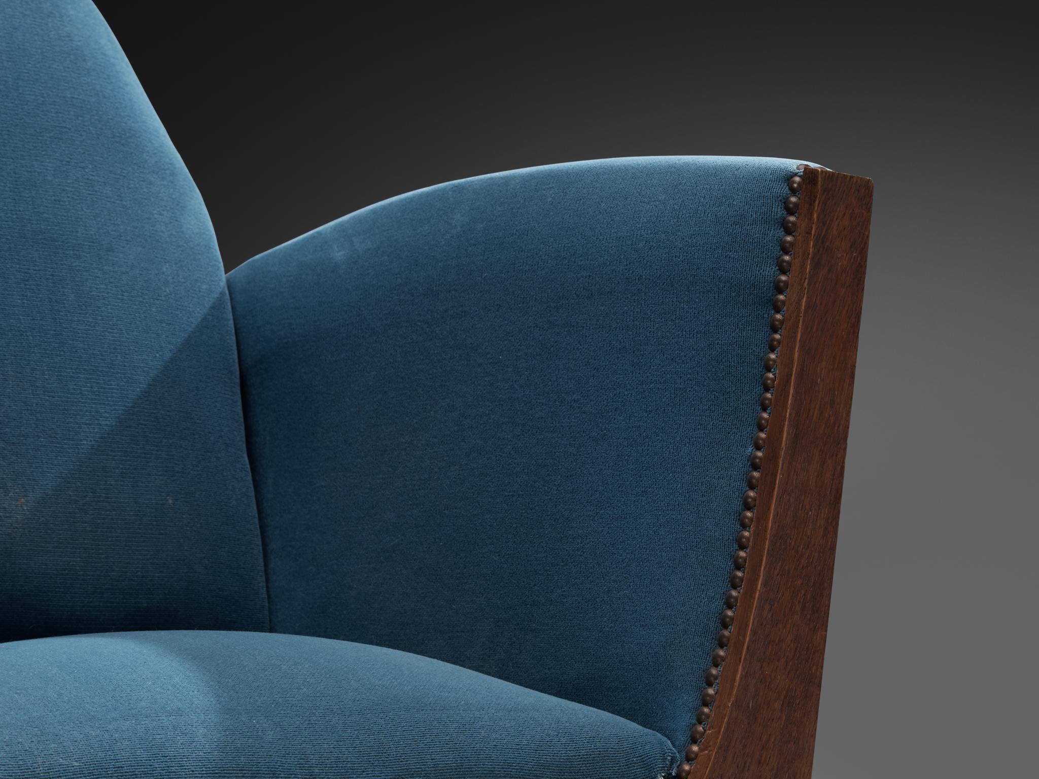 French Art Deco Lounge Chair in Blue Velvet and Oak In Good Condition For Sale In Waalwijk, NL