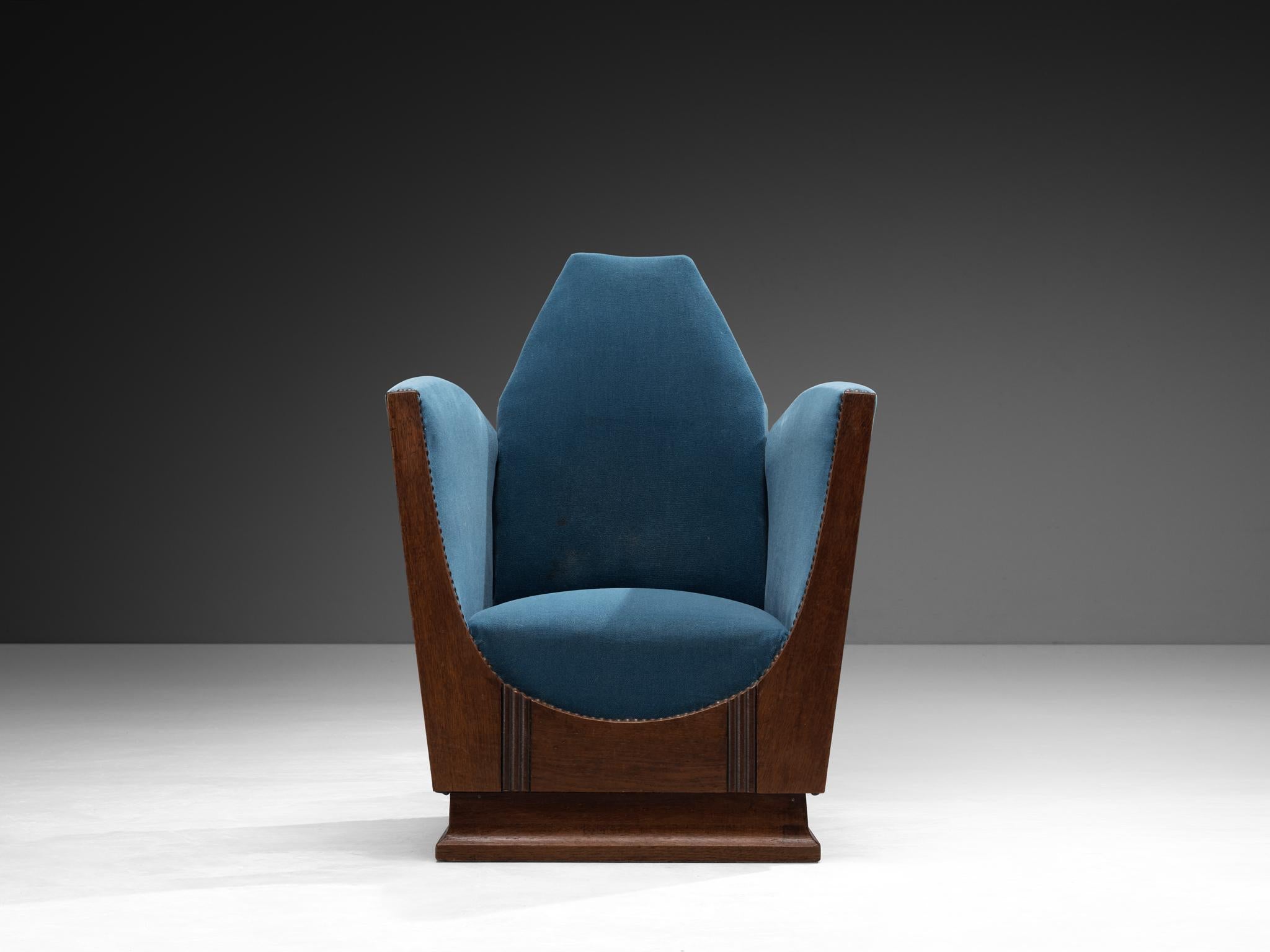 Early 20th Century French Art Deco Lounge Chair in Blue Velvet and Oak For Sale