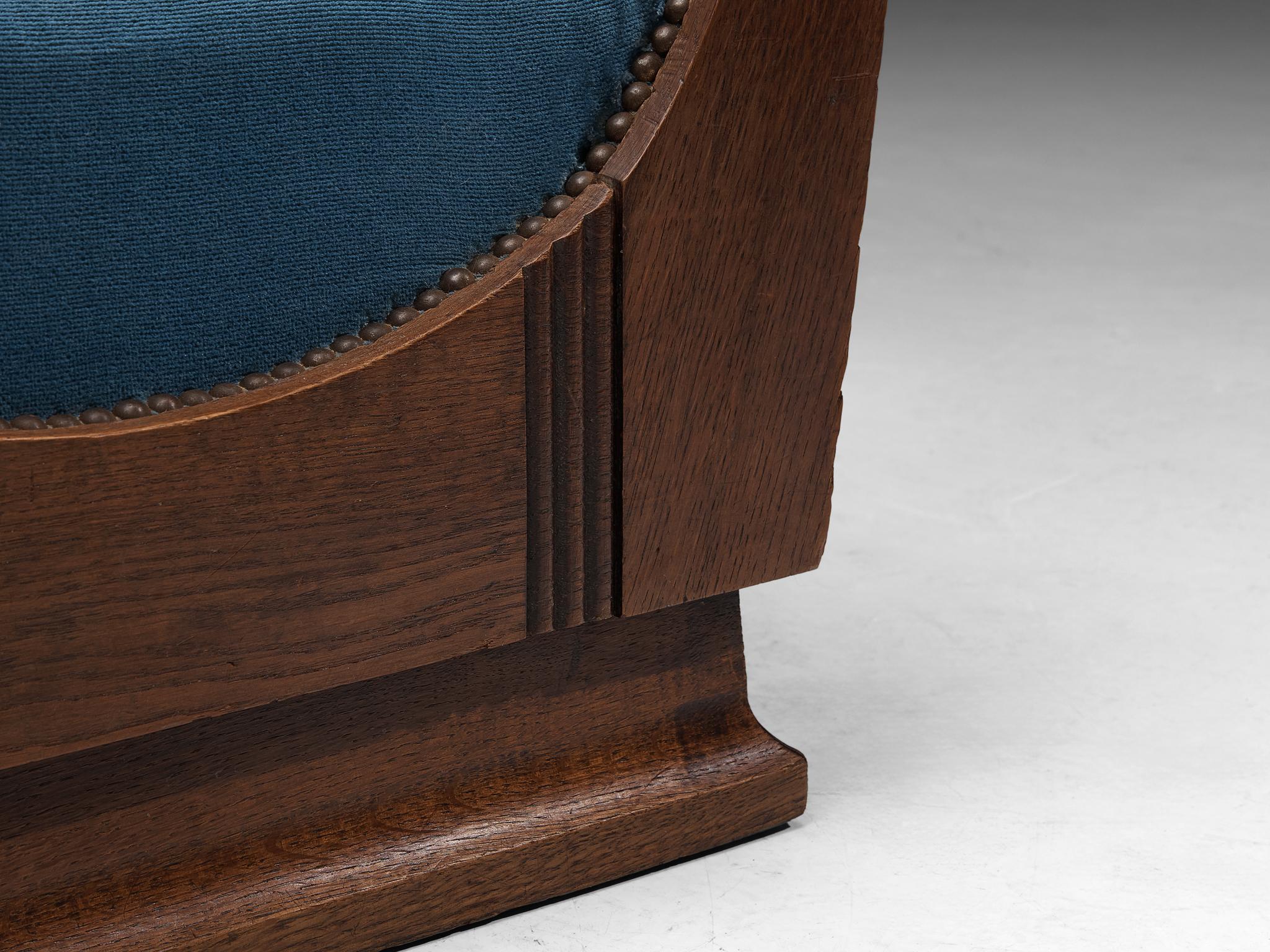 French Art Deco Lounge Chair in Blue Velvet and Oak For Sale 2
