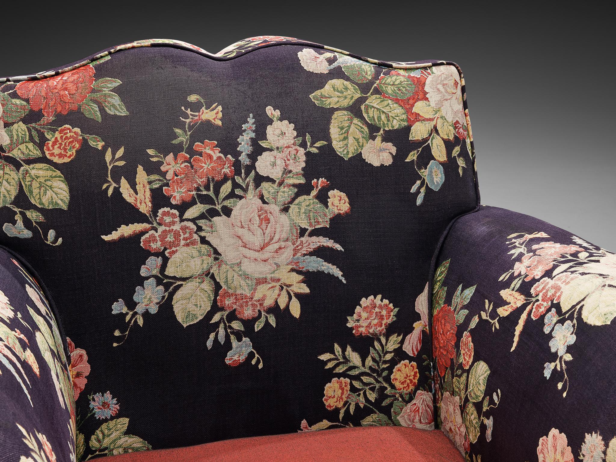 French Art Deco Lounge Chair in Floral Upholstery For Sale 3