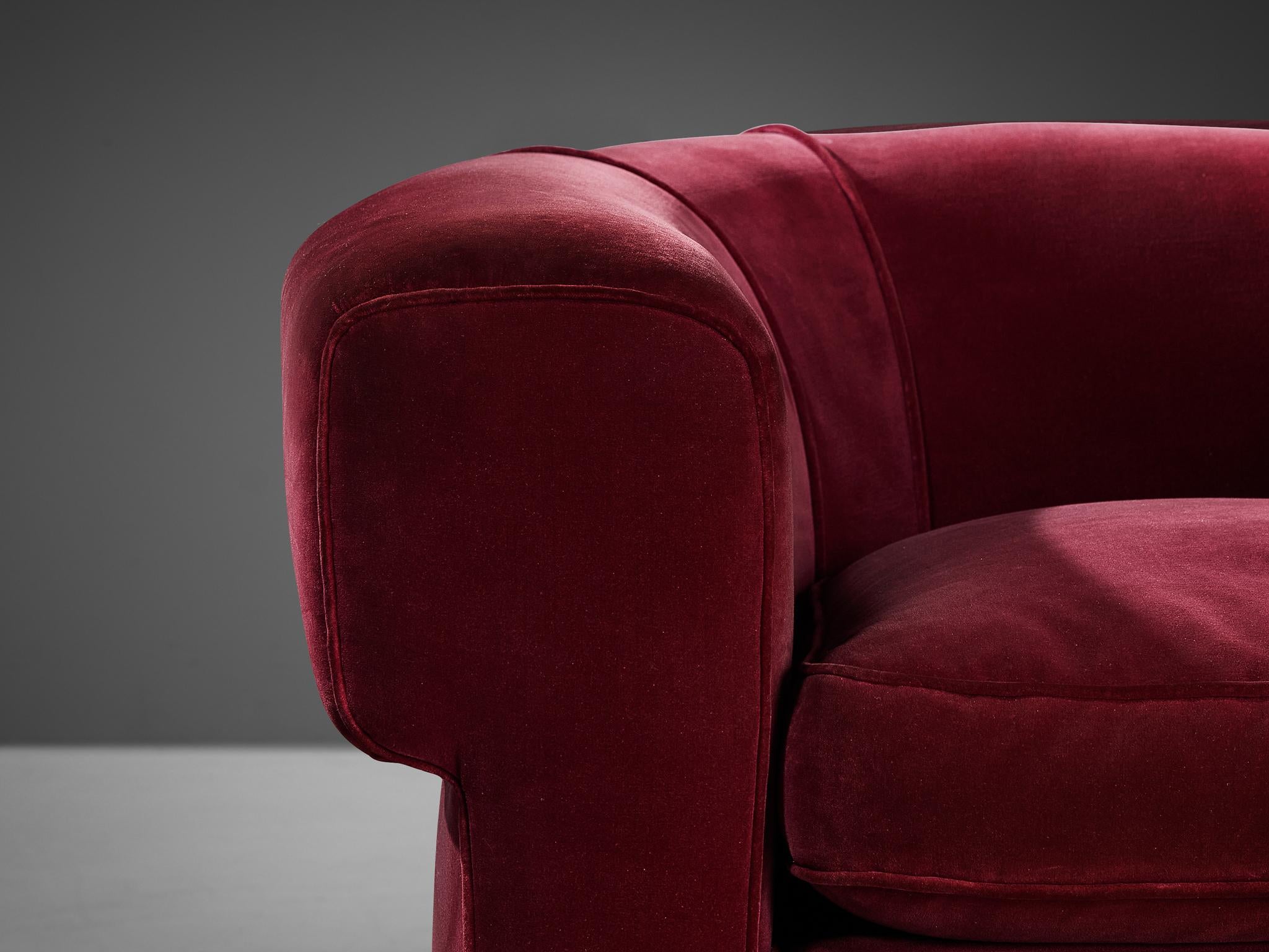 Italian Art Deco Pair of Lounge Chairs in Burgundy Velvet For Sale 1