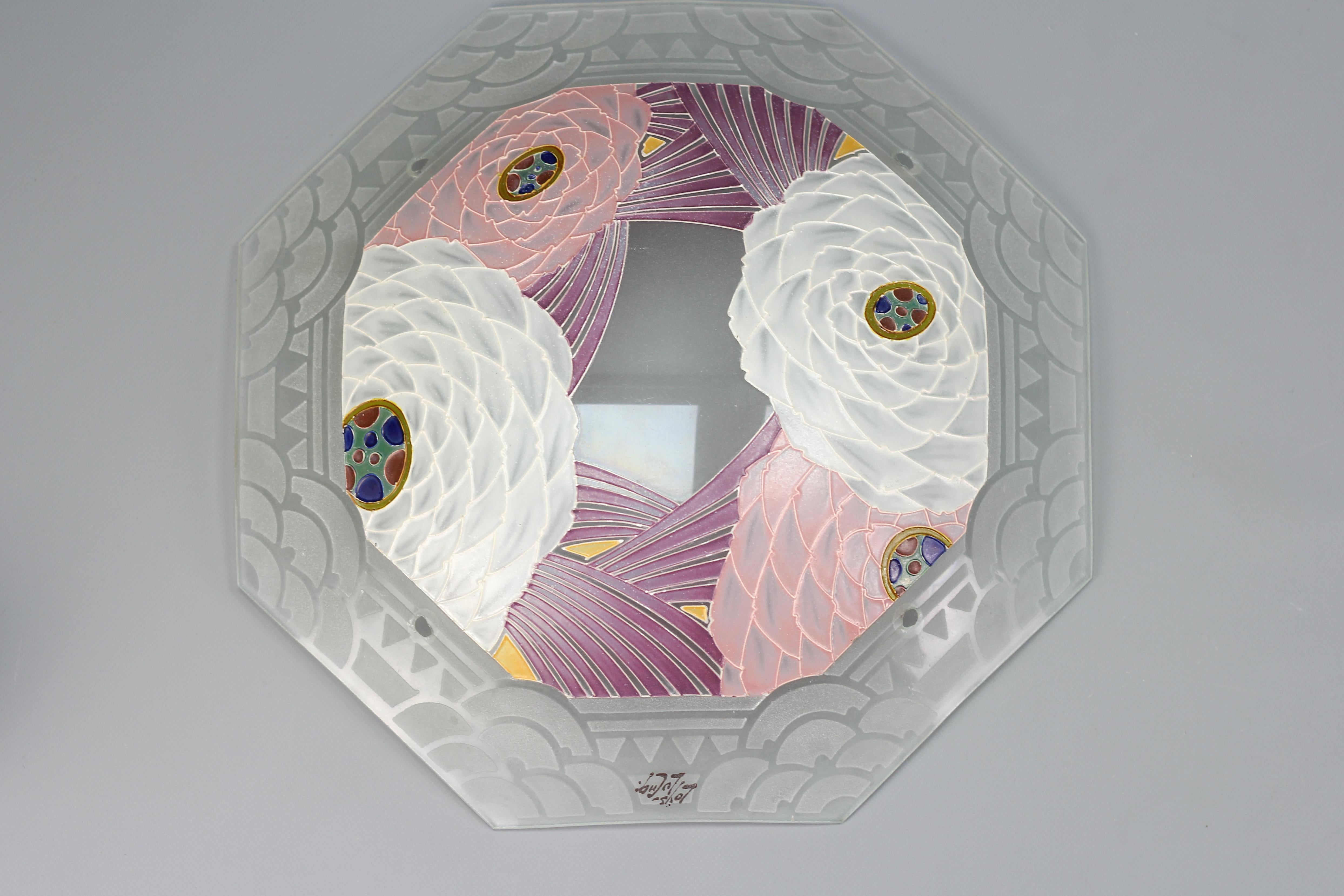 Lampe à suspension à deux lumières en verre émaillé à motifs floraux Art Déco français, signée Loys Lucha en vente 4