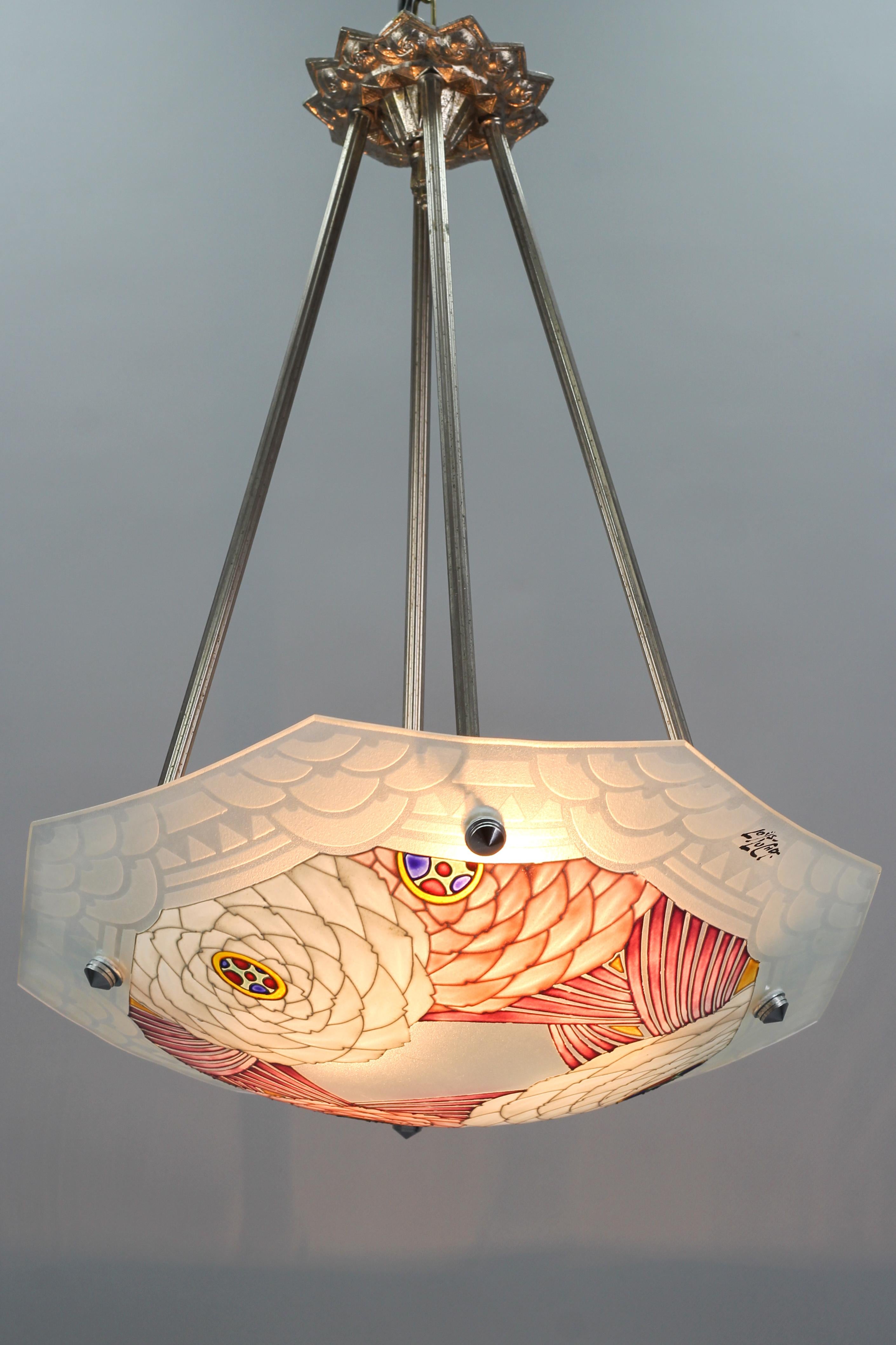Émaillé Lampe à suspension à deux lumières en verre émaillé à motifs floraux Art Déco français, signée Loys Lucha en vente