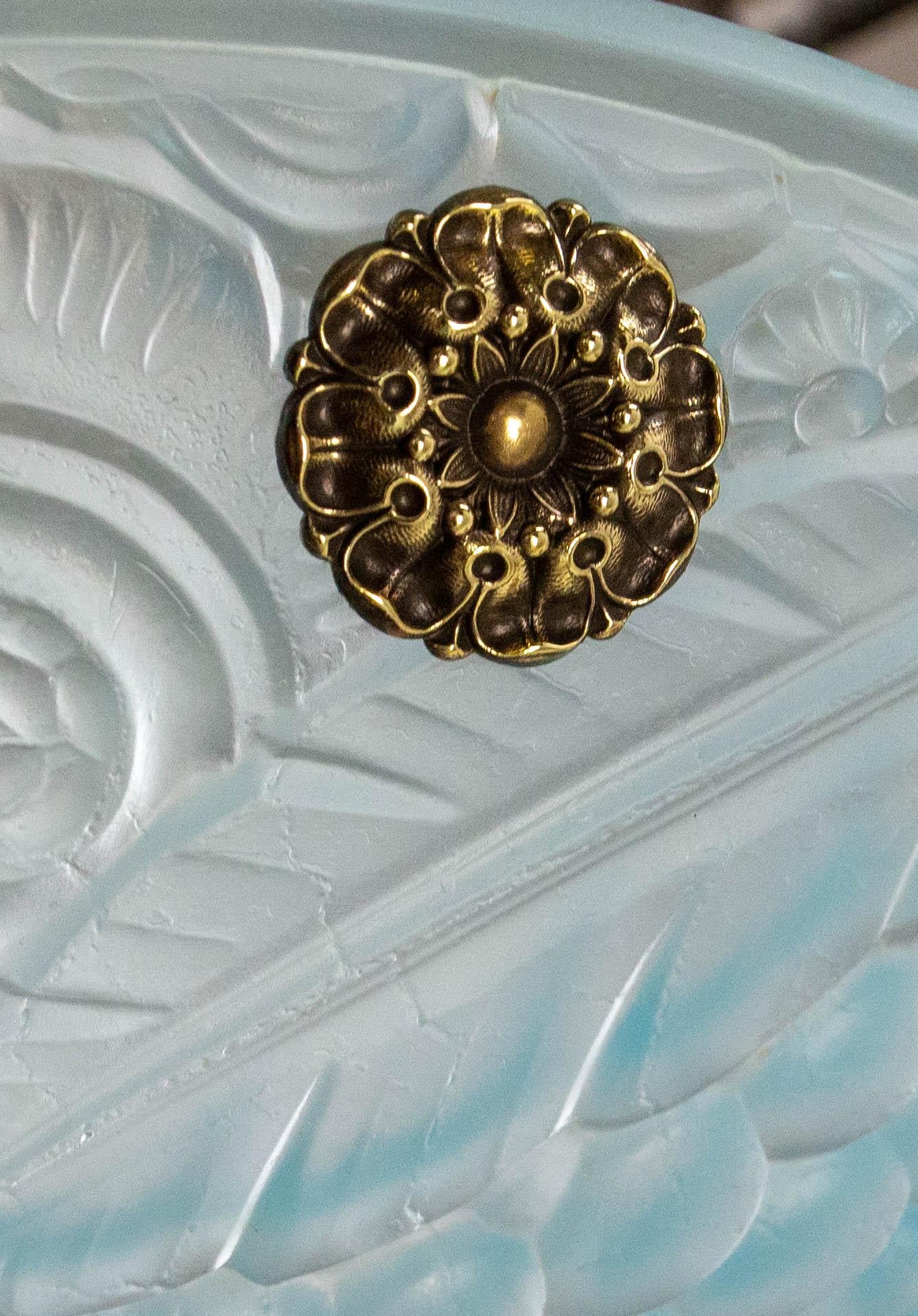 Vetro Lampadario a sospensione da soffitto francese in vetro blu Lustre Art Glass, 1930 circa in vendita