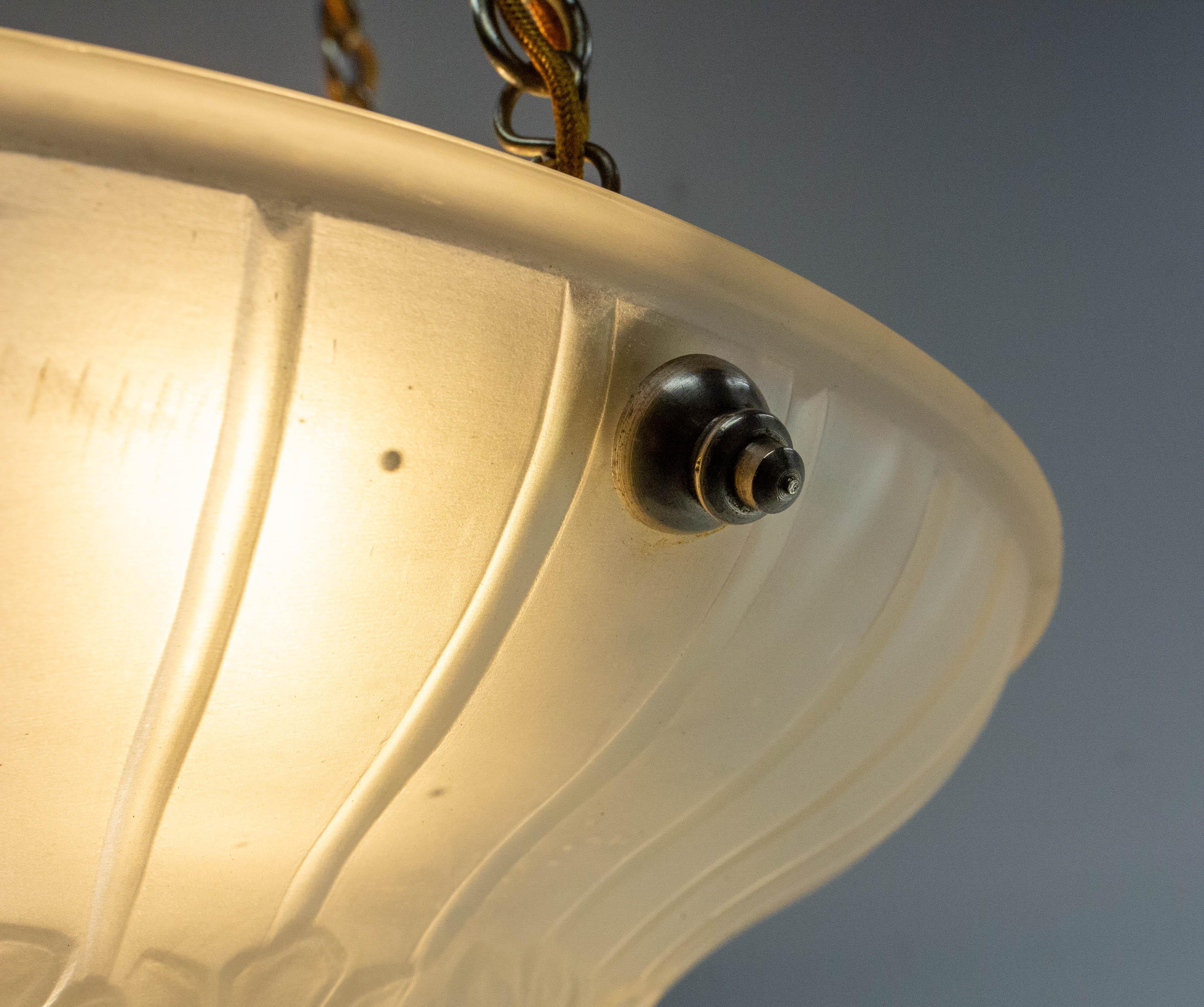 Lampadario a sospensione da soffitto in vetro Lustre Art Glass francese, 1925 circa in vendita 1