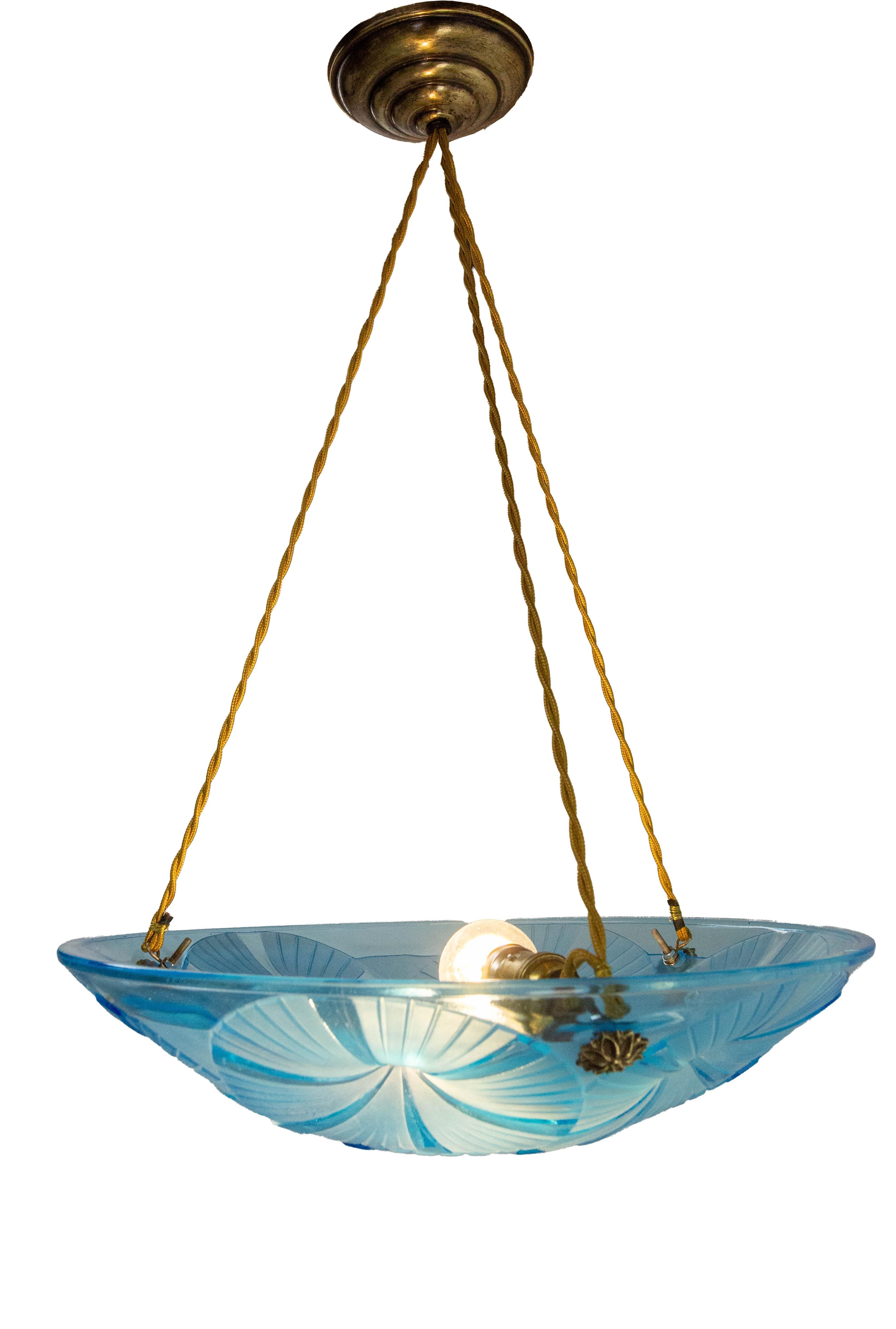 Lampadario a sospensione da soffitto in Lustre Art Glass francese, manifattura Degué, 1930 ca. In condizioni ottime in vendita a Labrit, Landes