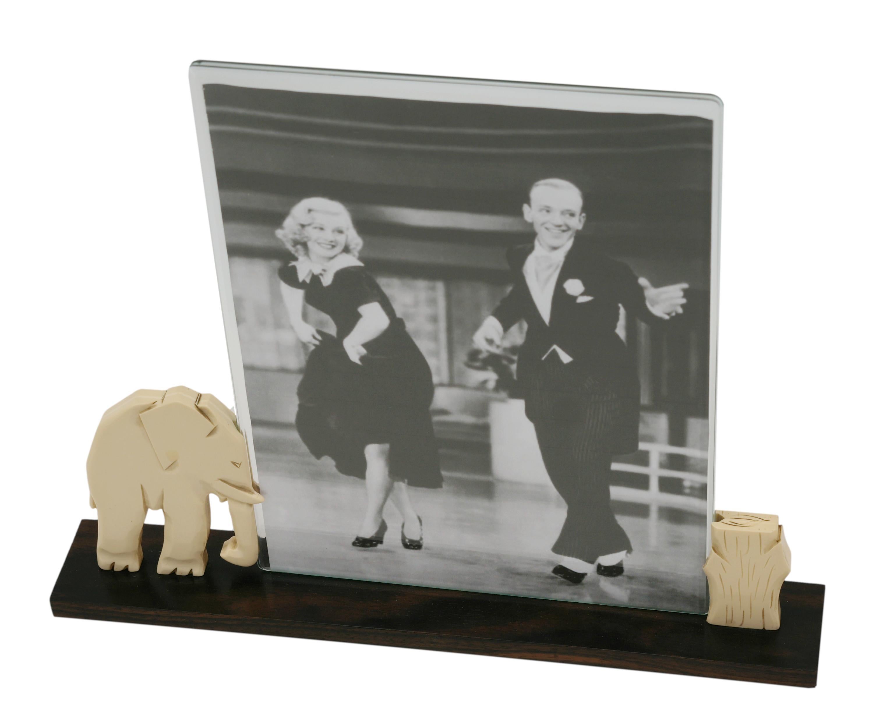 Mid-20th Century French Art Deco Macassar & Bakelite Elephant Photo-Frame, 1930s For Sale
