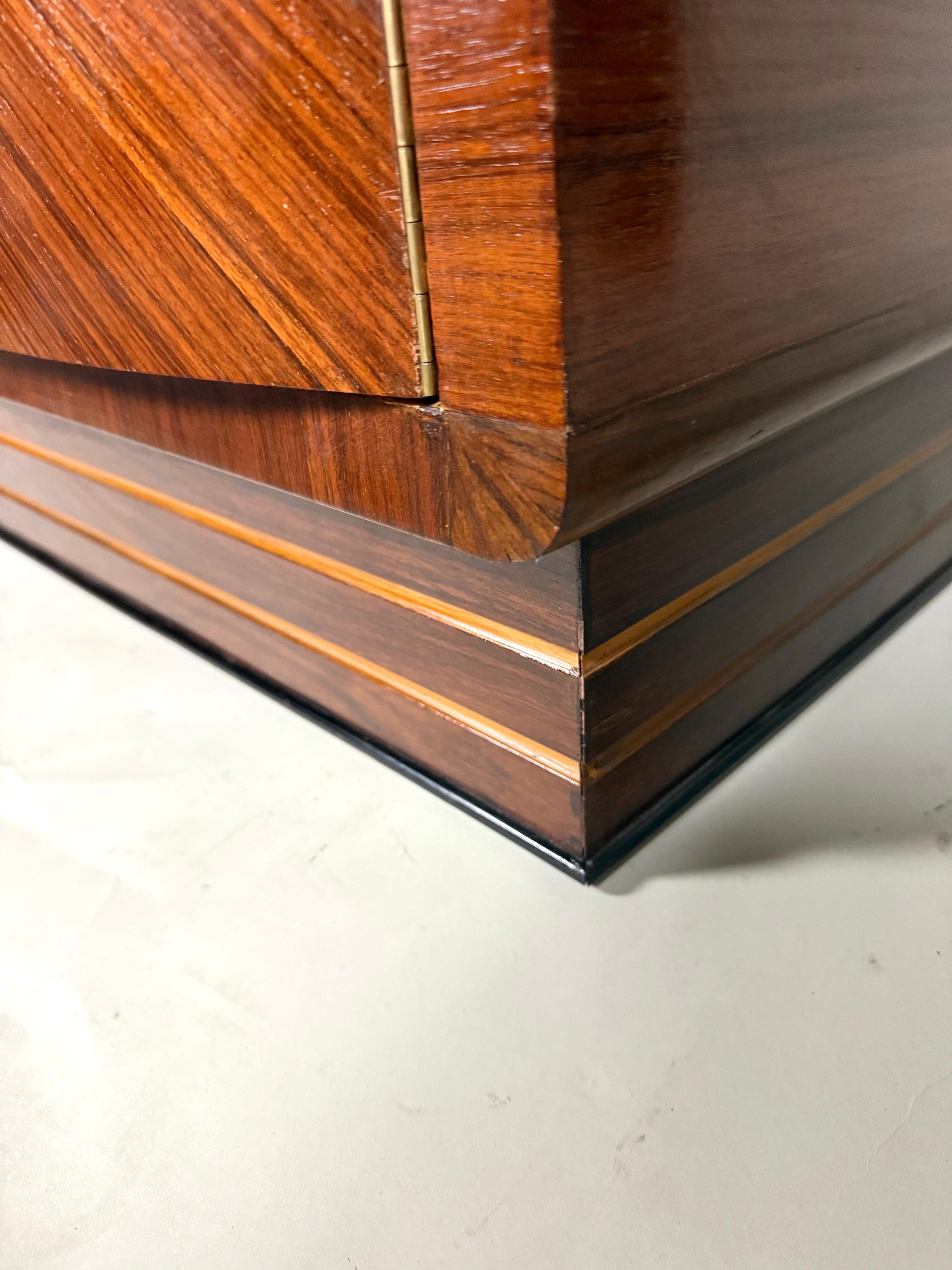 Mobile / credenza in ebano Macassar Art Deco francese, stile Emile Jacques Ruhlmann in vendita 3