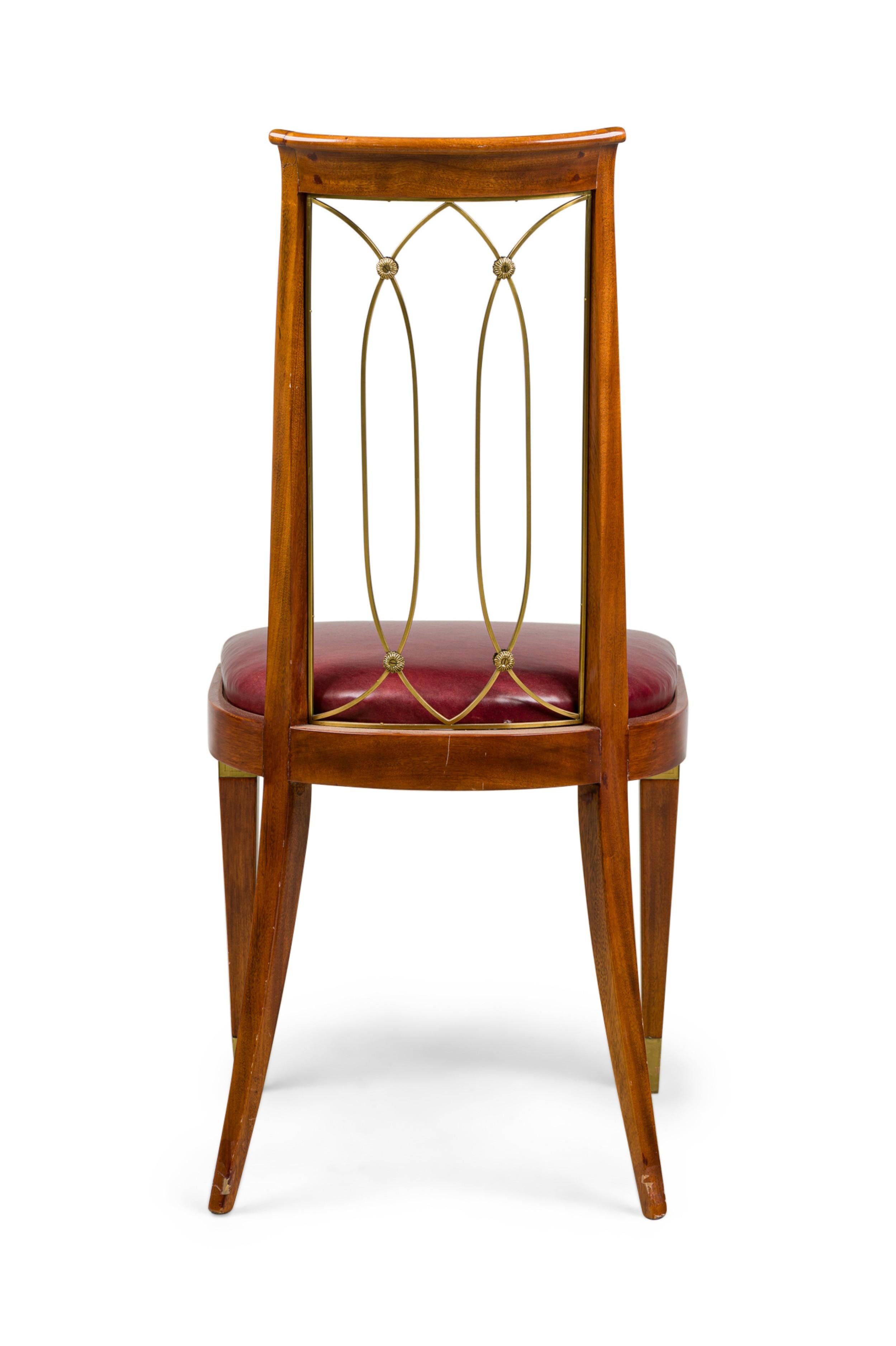 Fait main Chaise d'appoint Art-Déco en acajou et laiton à dossier ouvert en vente