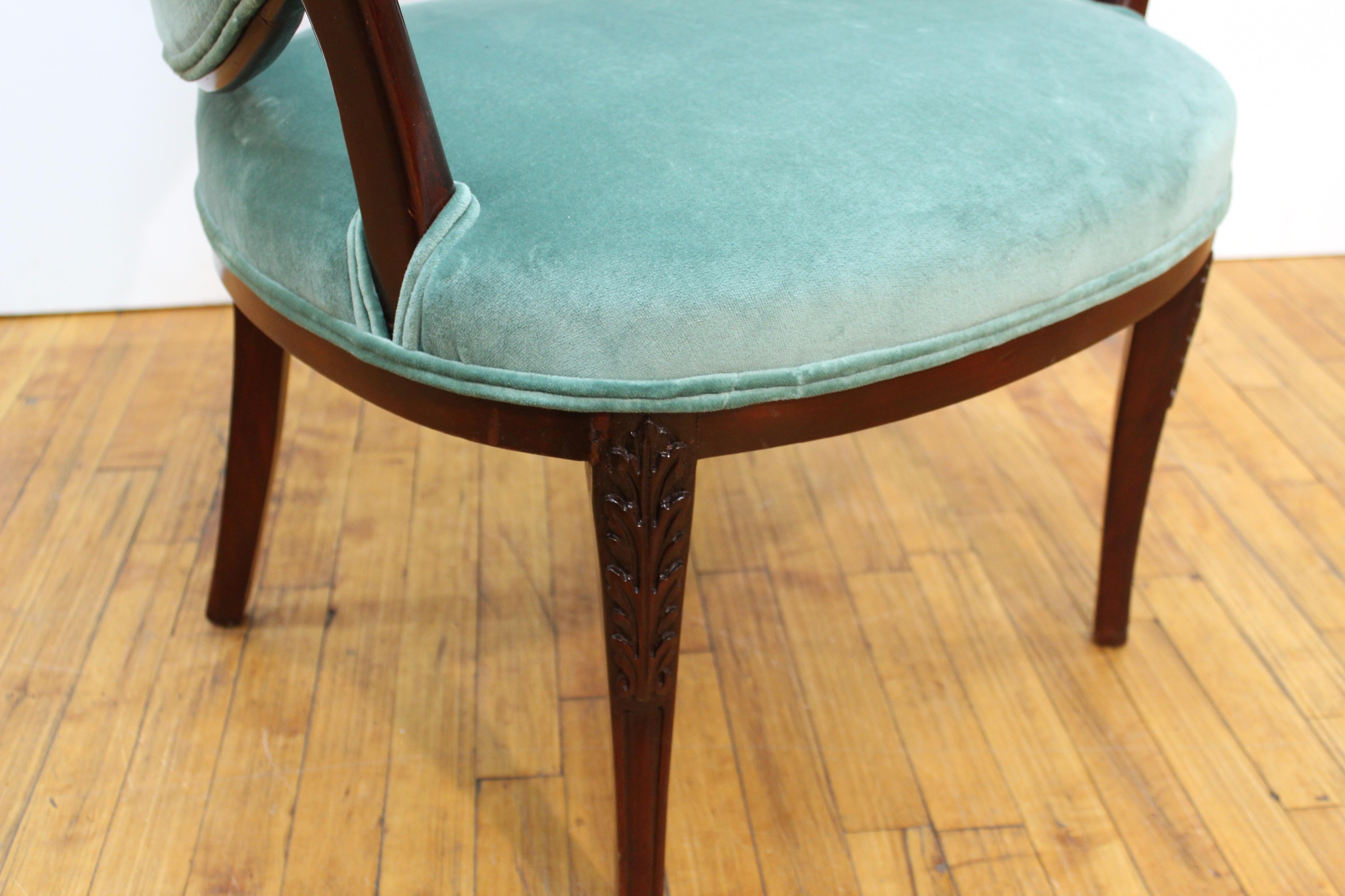 French Art Deco Mahogany Chairs in Jade Green Velvet with Leaf Design 6