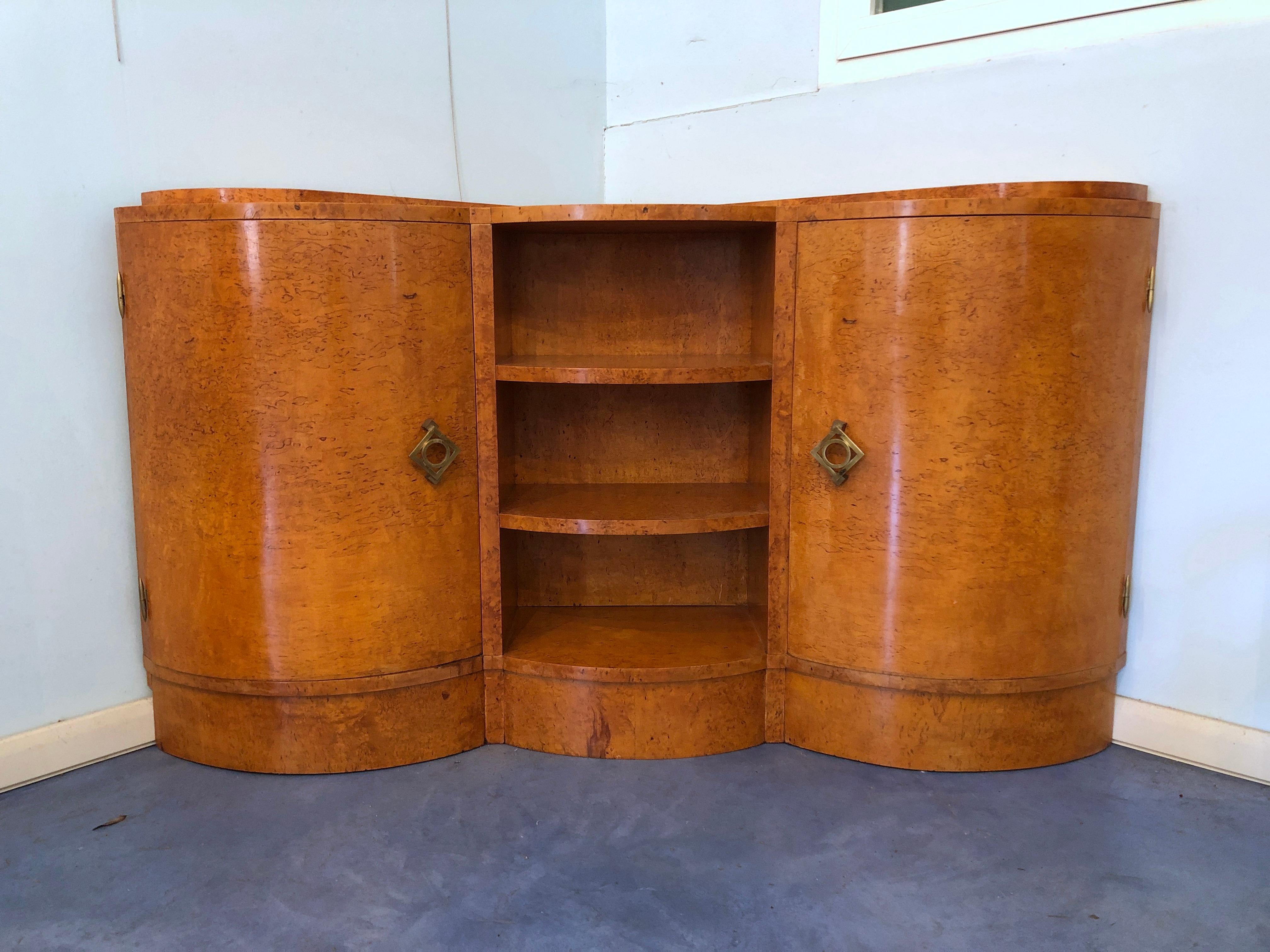 Credenza d'angolo in acero francese Art Déco, 1945 In condizioni buone in vendita a Traversetolo, IT