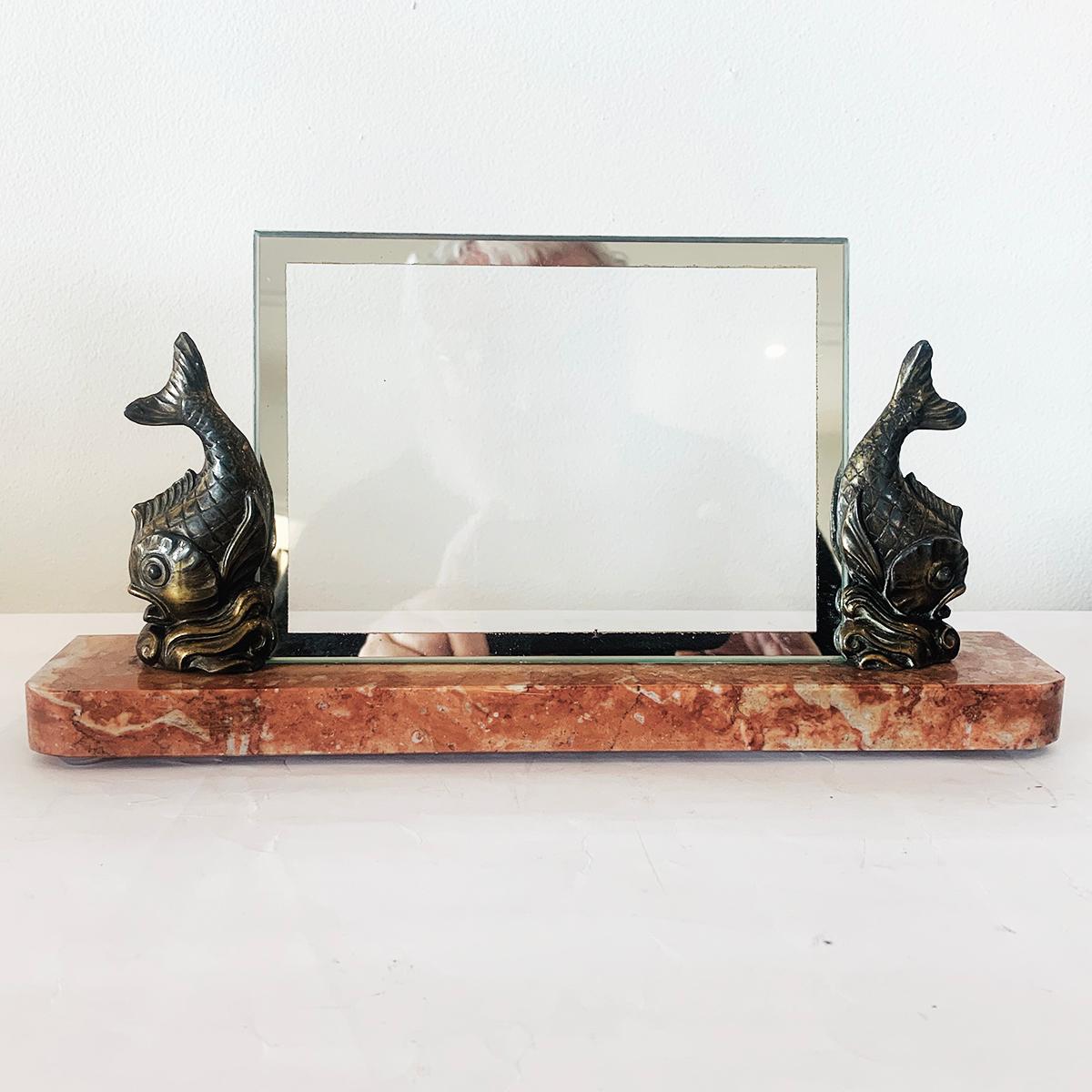 French Art Deco Marble and Fish Photo Frame In Good Condition For Sale In Daylesford, Victoria