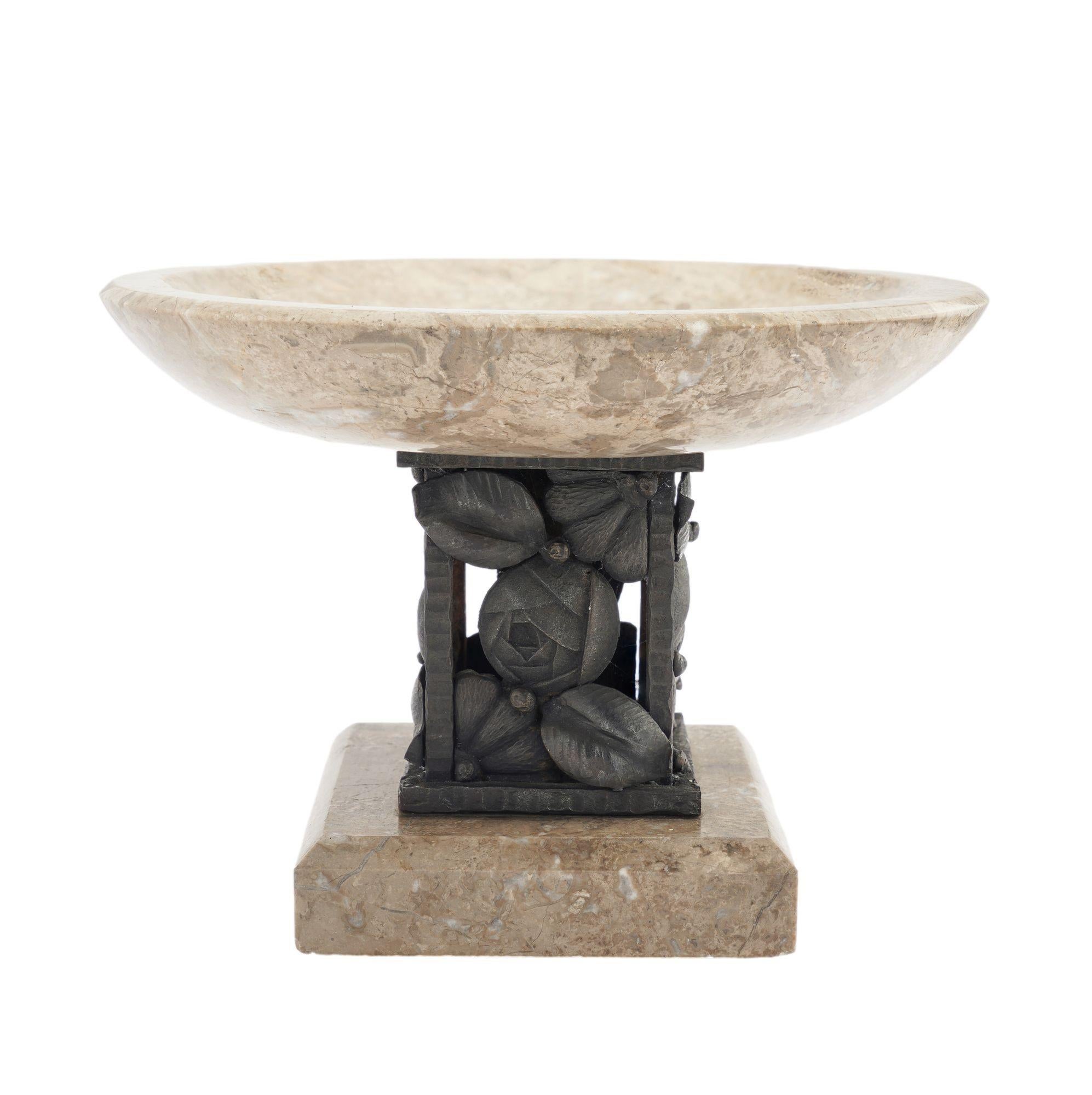 Bronze French Art Deco marble & bronze tazza, 1935 For Sale