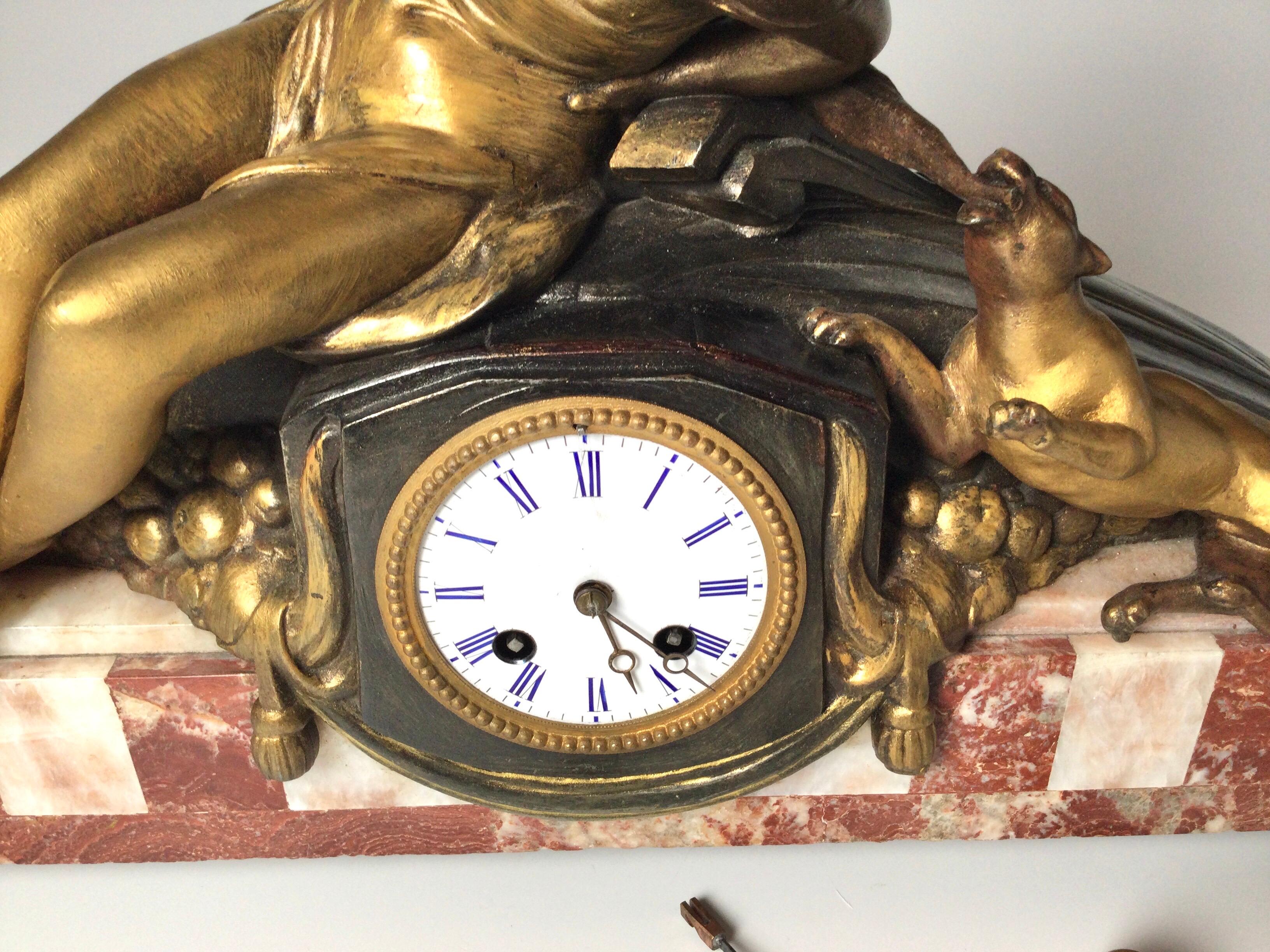 French Art Deco Marble Clock In Good Condition In Lambertville, NJ