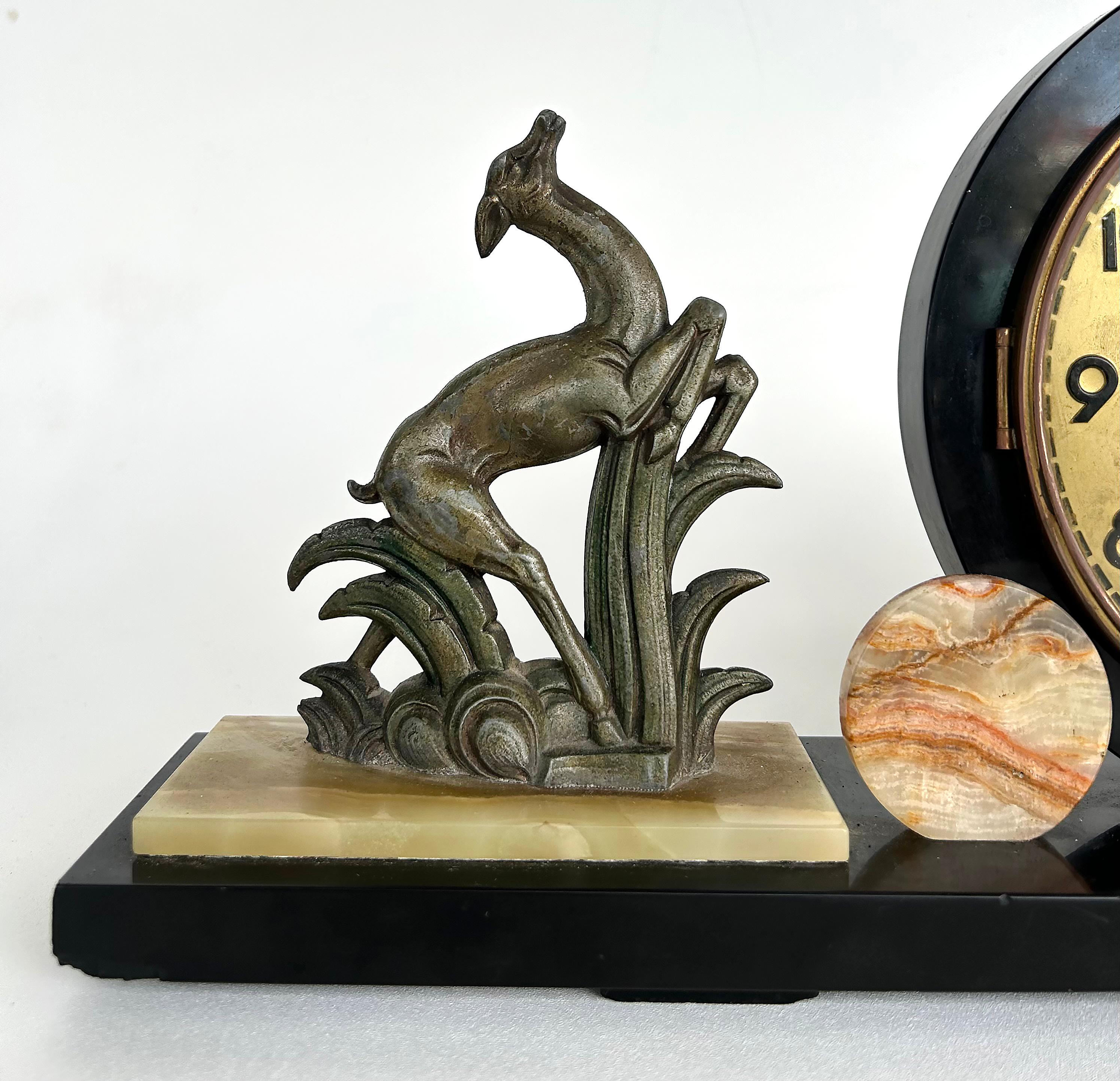 French Art Deco Marble Onyx Mantel Clock with Gazelles Signed Ucra 1930s For Sale 1