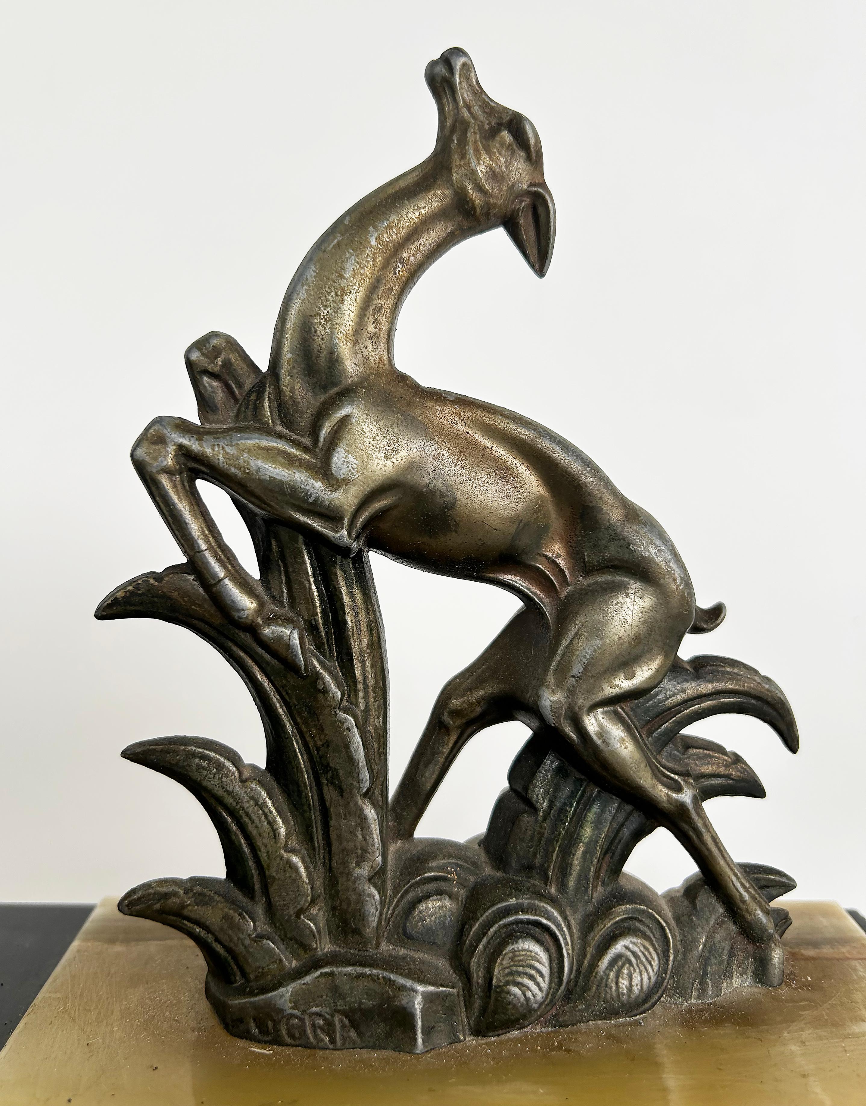 French Art Deco Marble Onyx Mantel Clock with Gazelles Signed Ucra 1930s For Sale 2