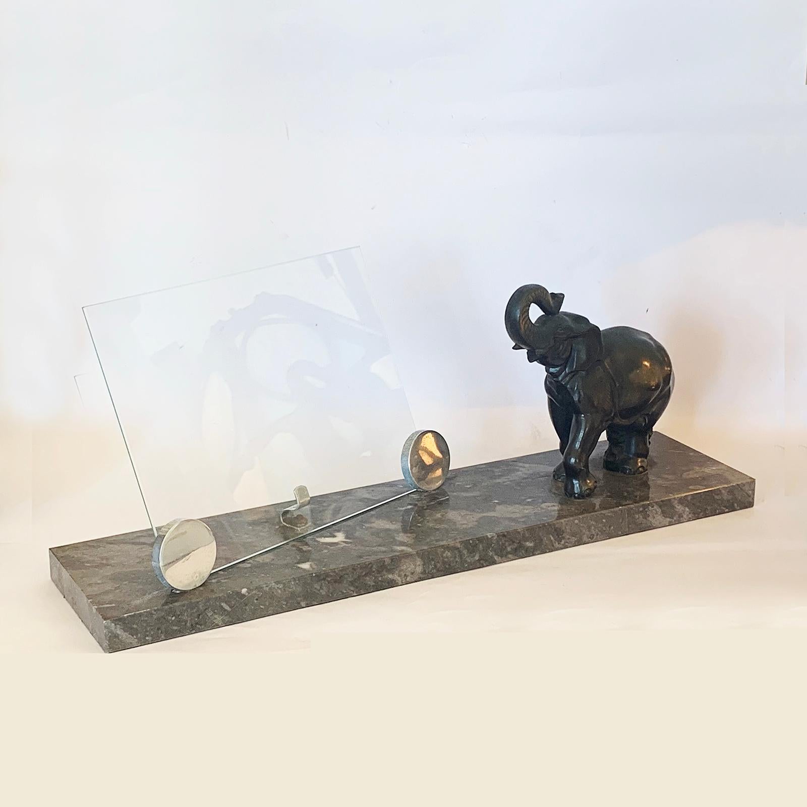 French Art Deco Marble Photo Picture Frame with an Elephant (Art déco)