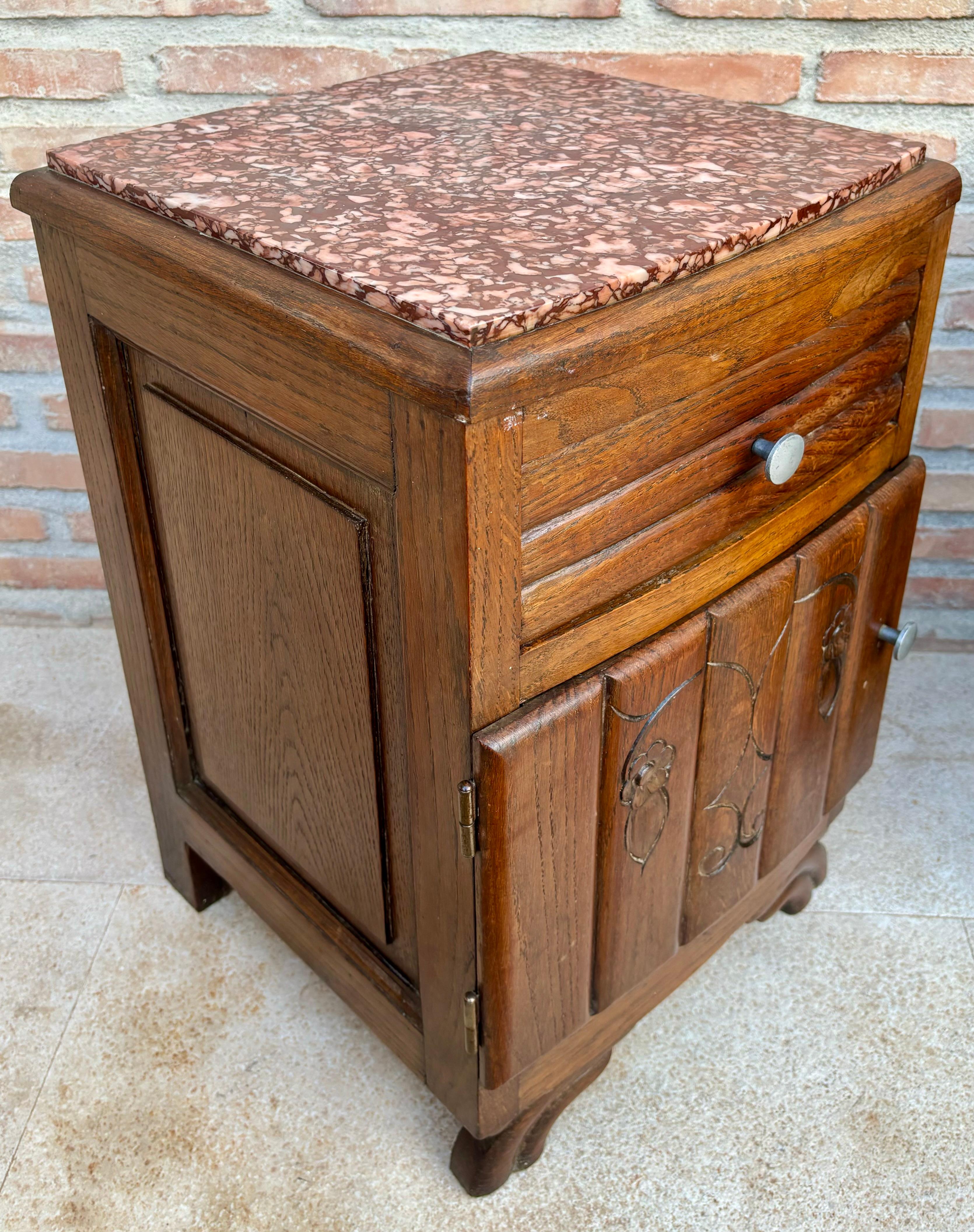 French Art Deco Marble Top Nightstands or Bedside Cabinets in Walnut, 1930, Set For Sale 3