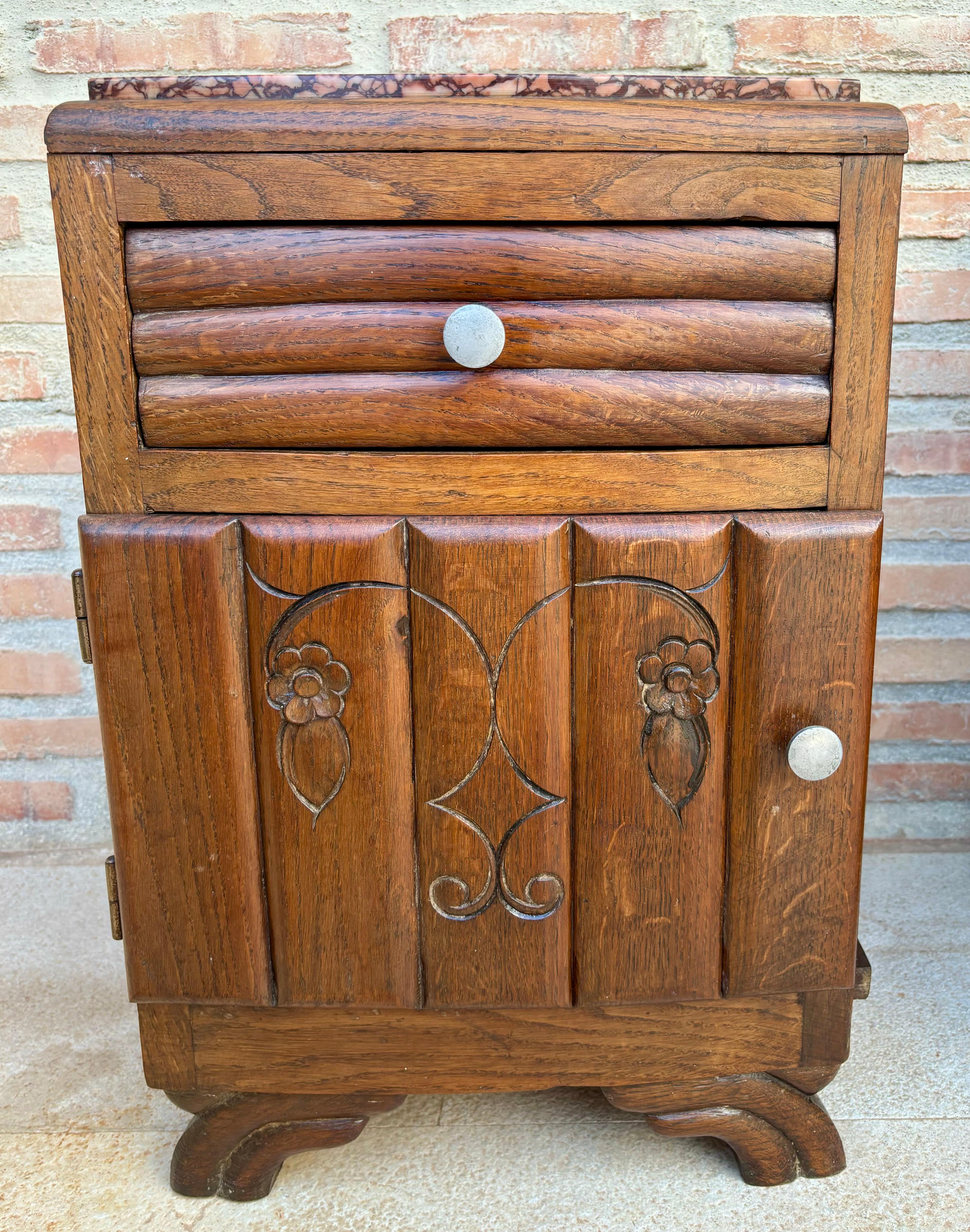 French Art Deco Marble Top Nightstands or Bedside Cabinets in Walnut, 1930, Set For Sale 4