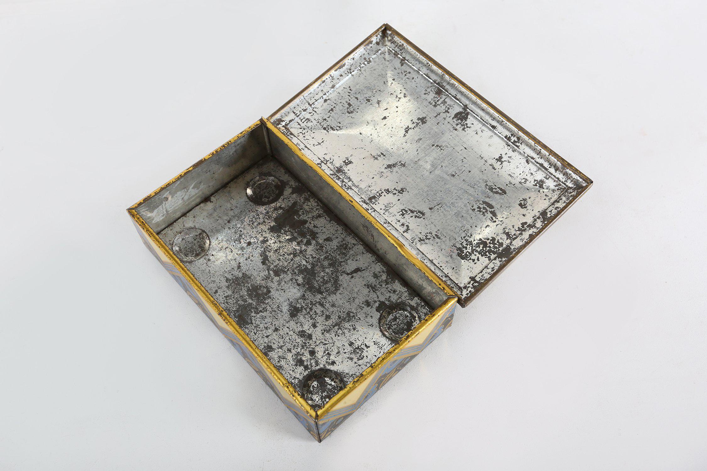 Französische Art-Déco-Metalldose mit Merkurdekor, 1930er Jahre im Angebot 2